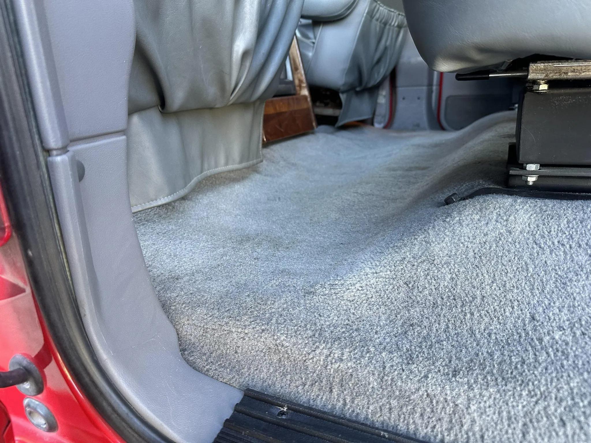 7.3L Power Stroke-Powered 1995 Ford C-350 Centurion 4×4