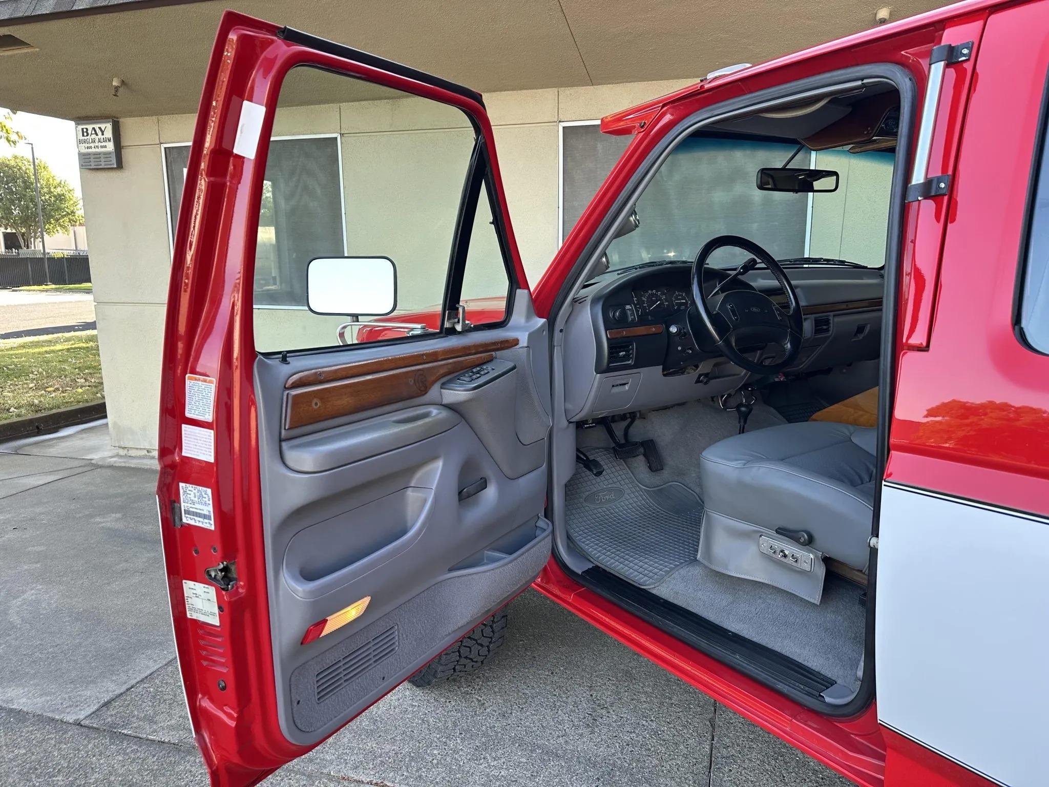 7.3L Power Stroke-Powered 1995 Ford C-350 Centurion 4×4