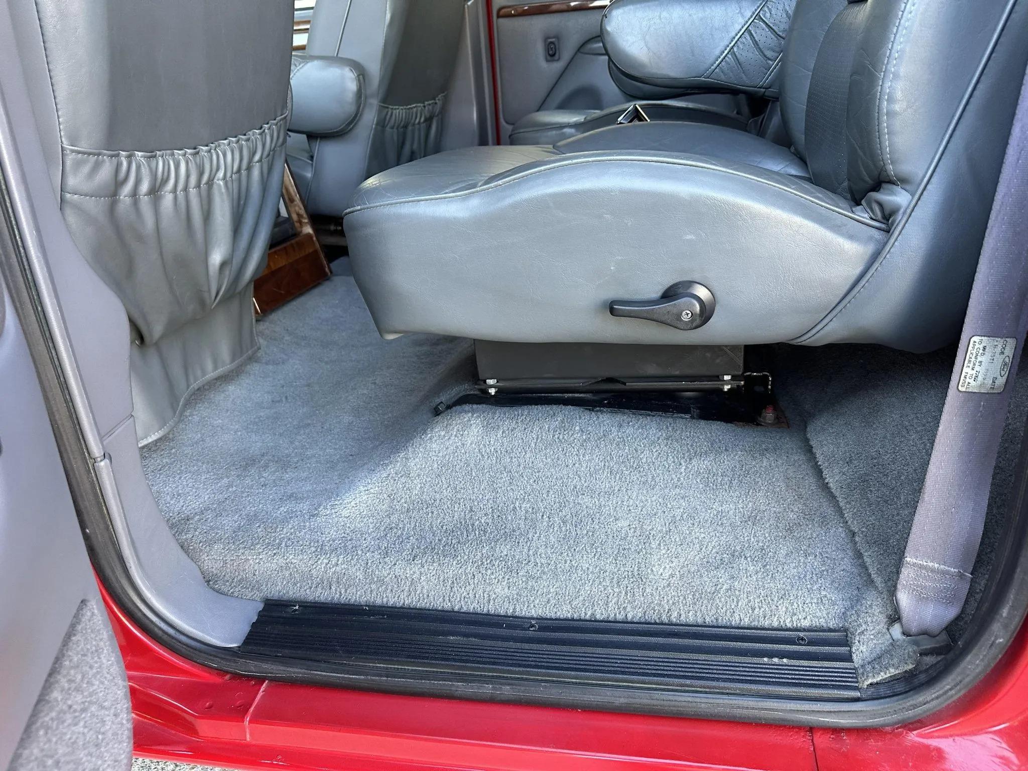 7.3L Power Stroke-Powered 1995 Ford C-350 Centurion 4×4