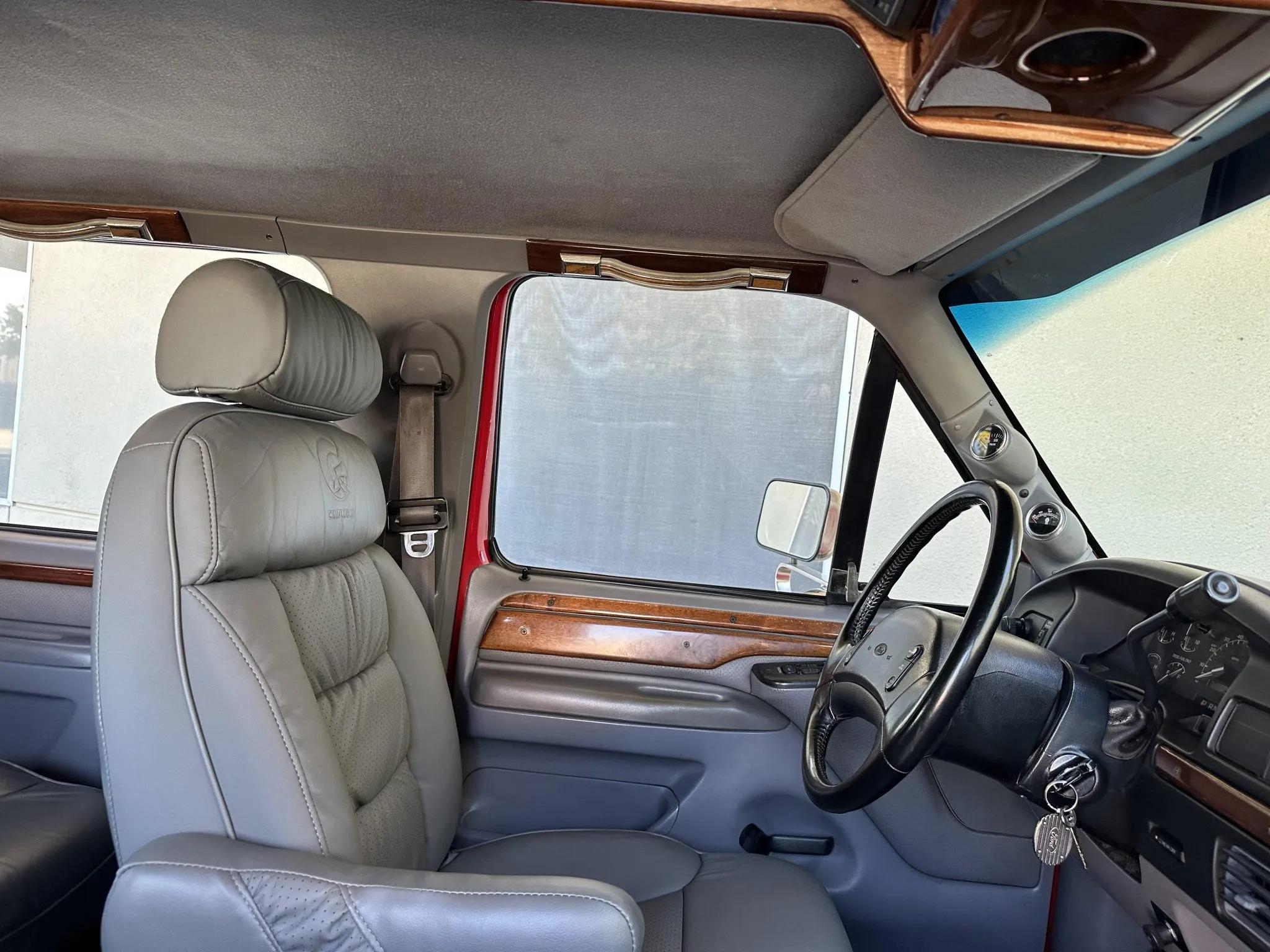 7.3L Power Stroke-Powered 1995 Ford C-350 Centurion 4×4