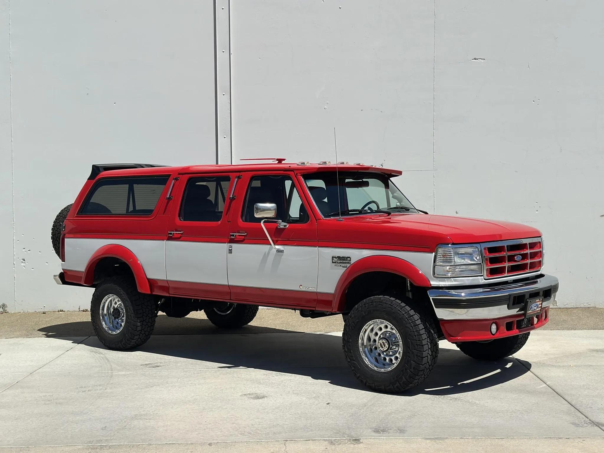 7.3L Power Stroke-Powered 1995 Ford C-350 Centurion 4×4 - 2