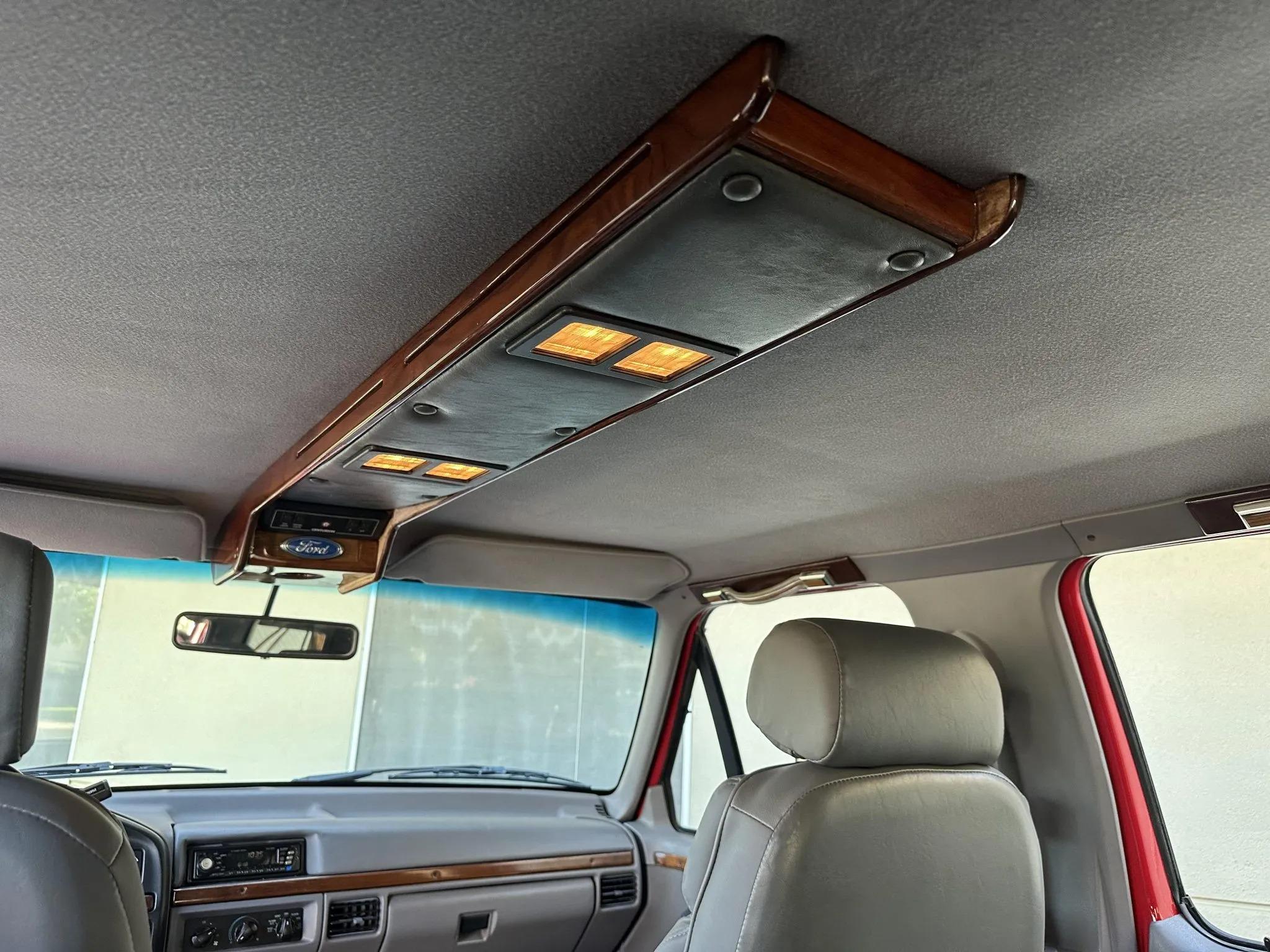 7.3L Power Stroke-Powered 1995 Ford C-350 Centurion 4×4