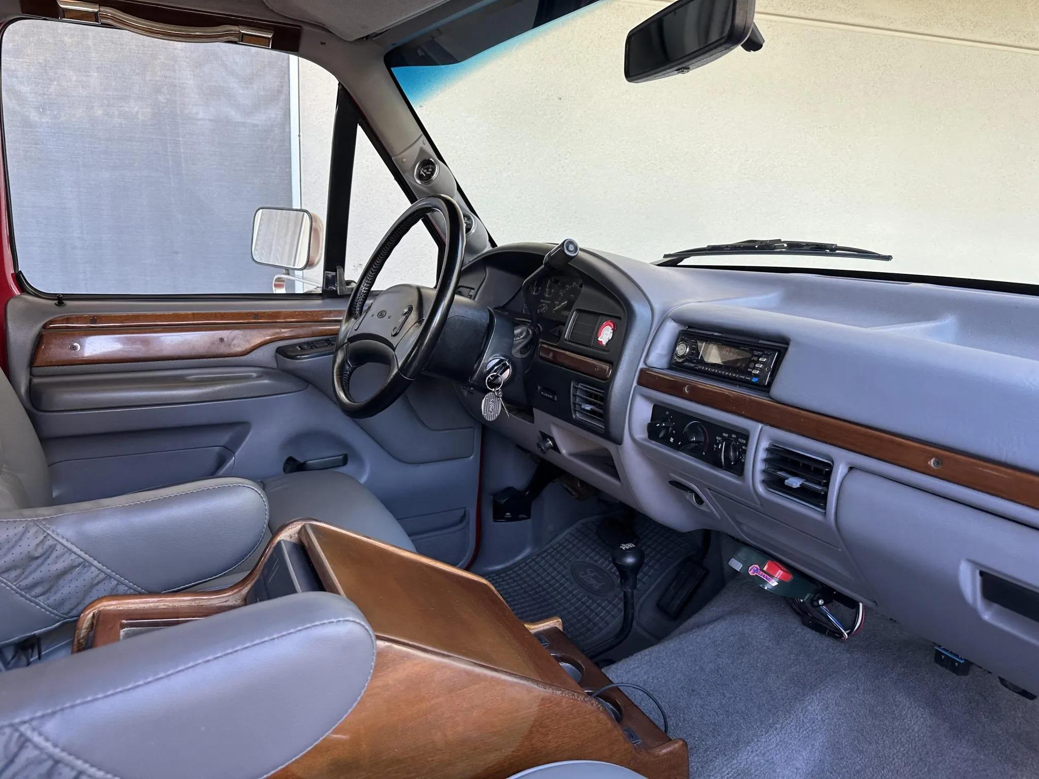 7.3L Power Stroke-Powered 1995 Ford C-350 Centurion 4×4