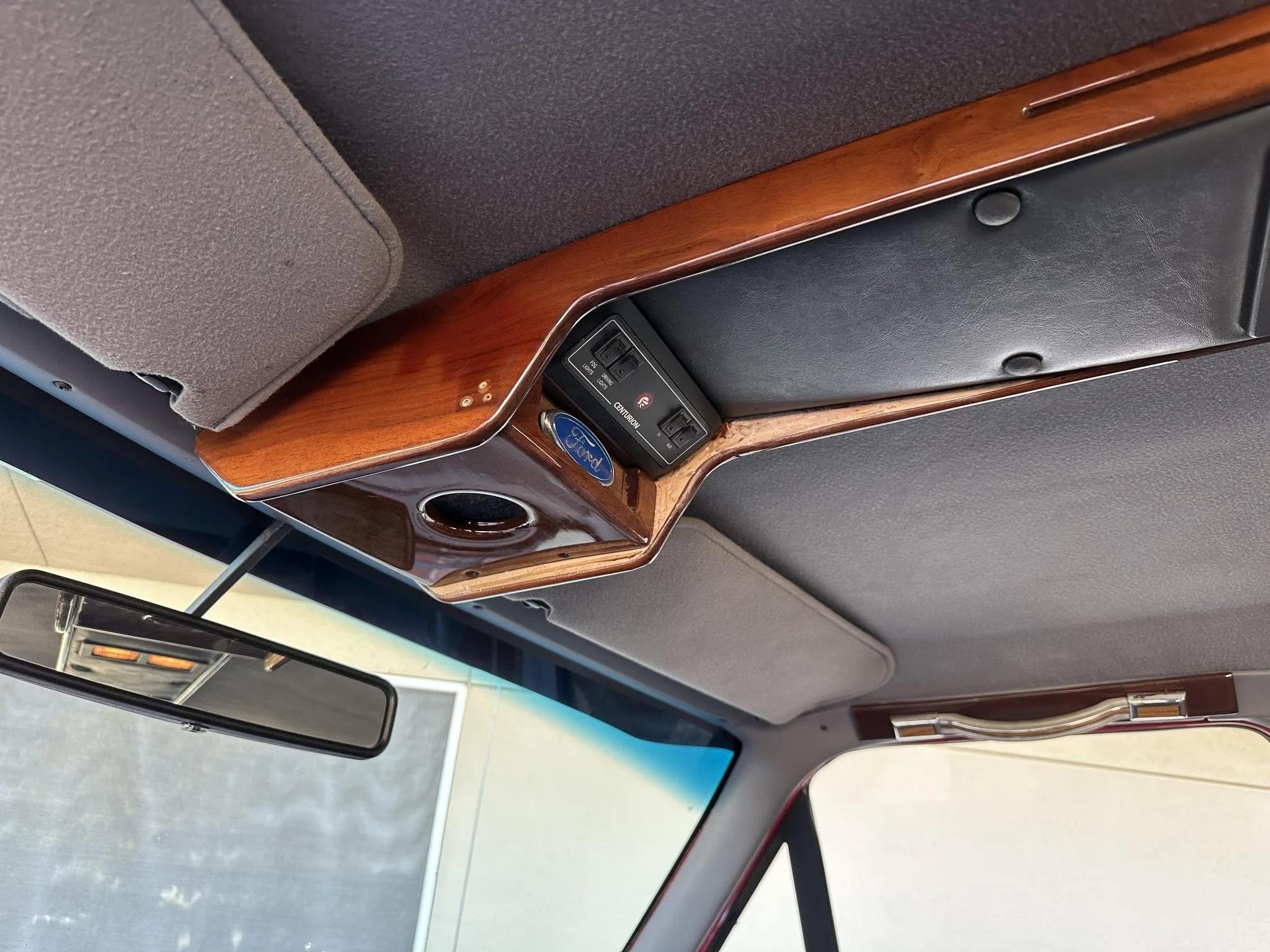 7.3L Power Stroke-Powered 1995 Ford C-350 Centurion 4×4