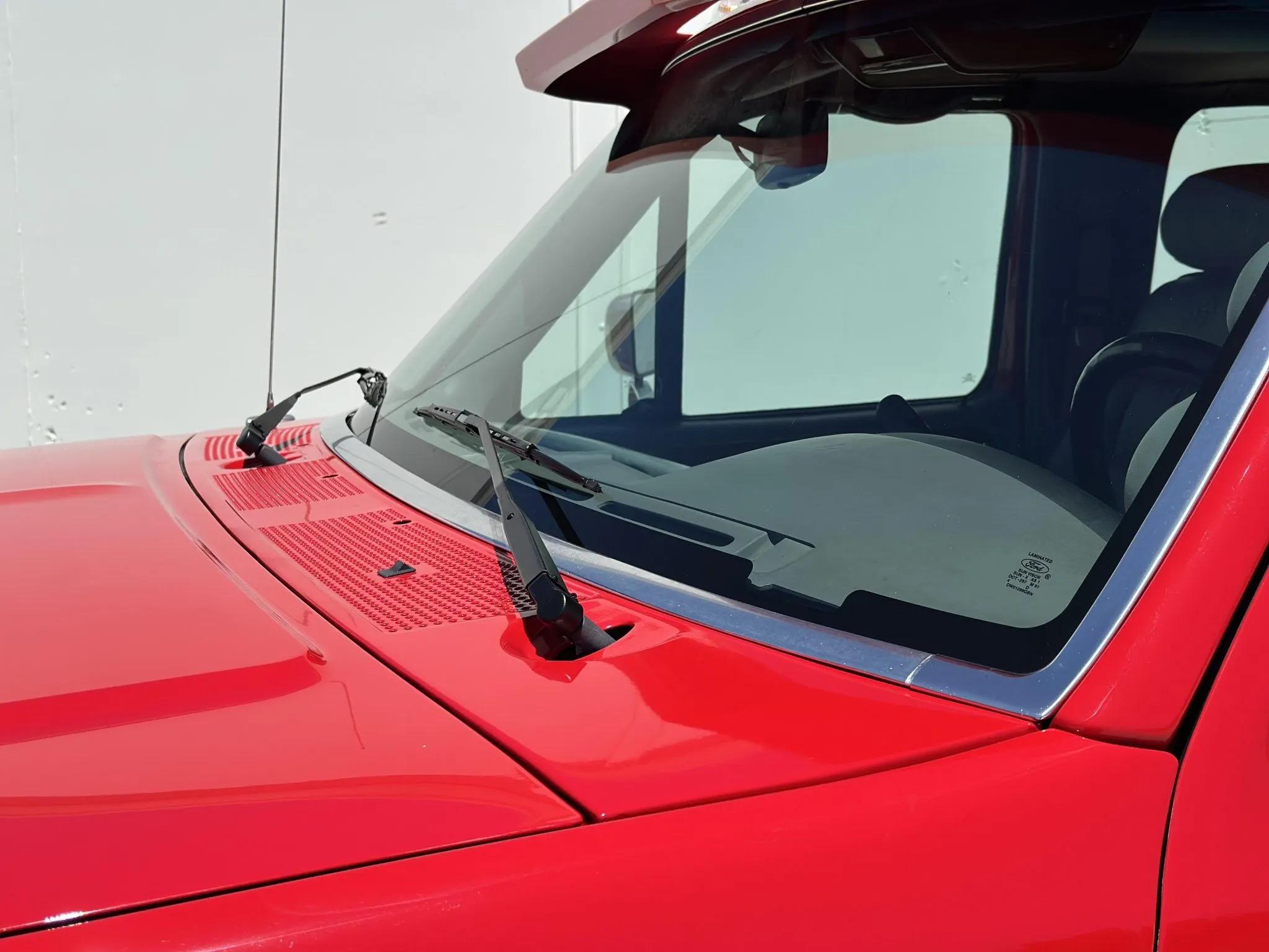 7.3L Power Stroke-Powered 1995 Ford C-350 Centurion 4×4