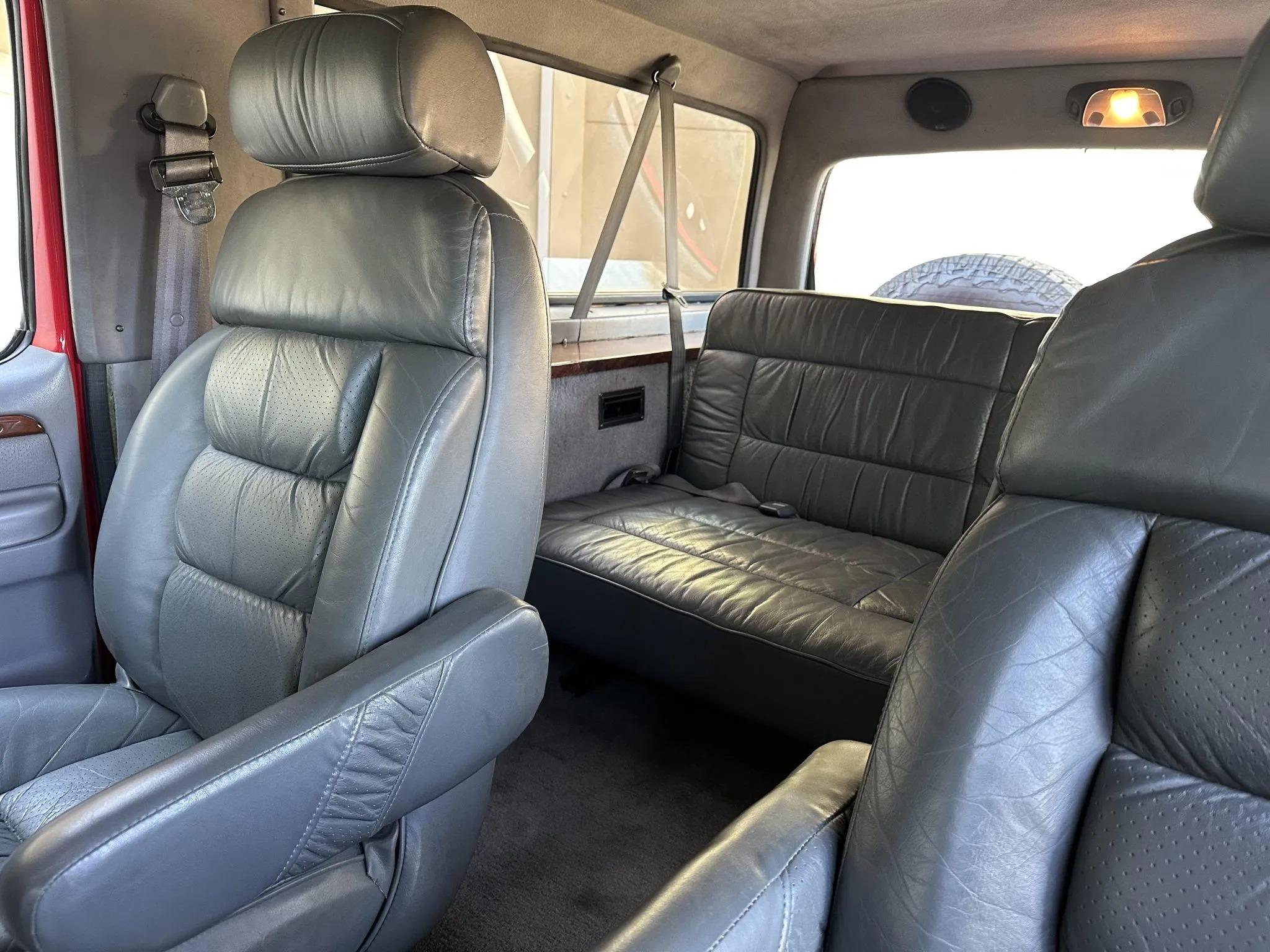 7.3L Power Stroke-Powered 1995 Ford C-350 Centurion 4×4