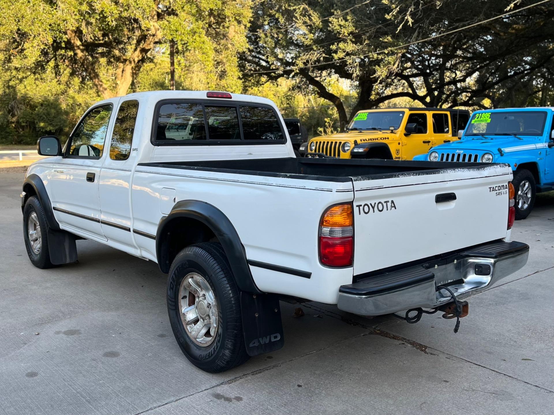 2004 Toyota Tacoma - 3