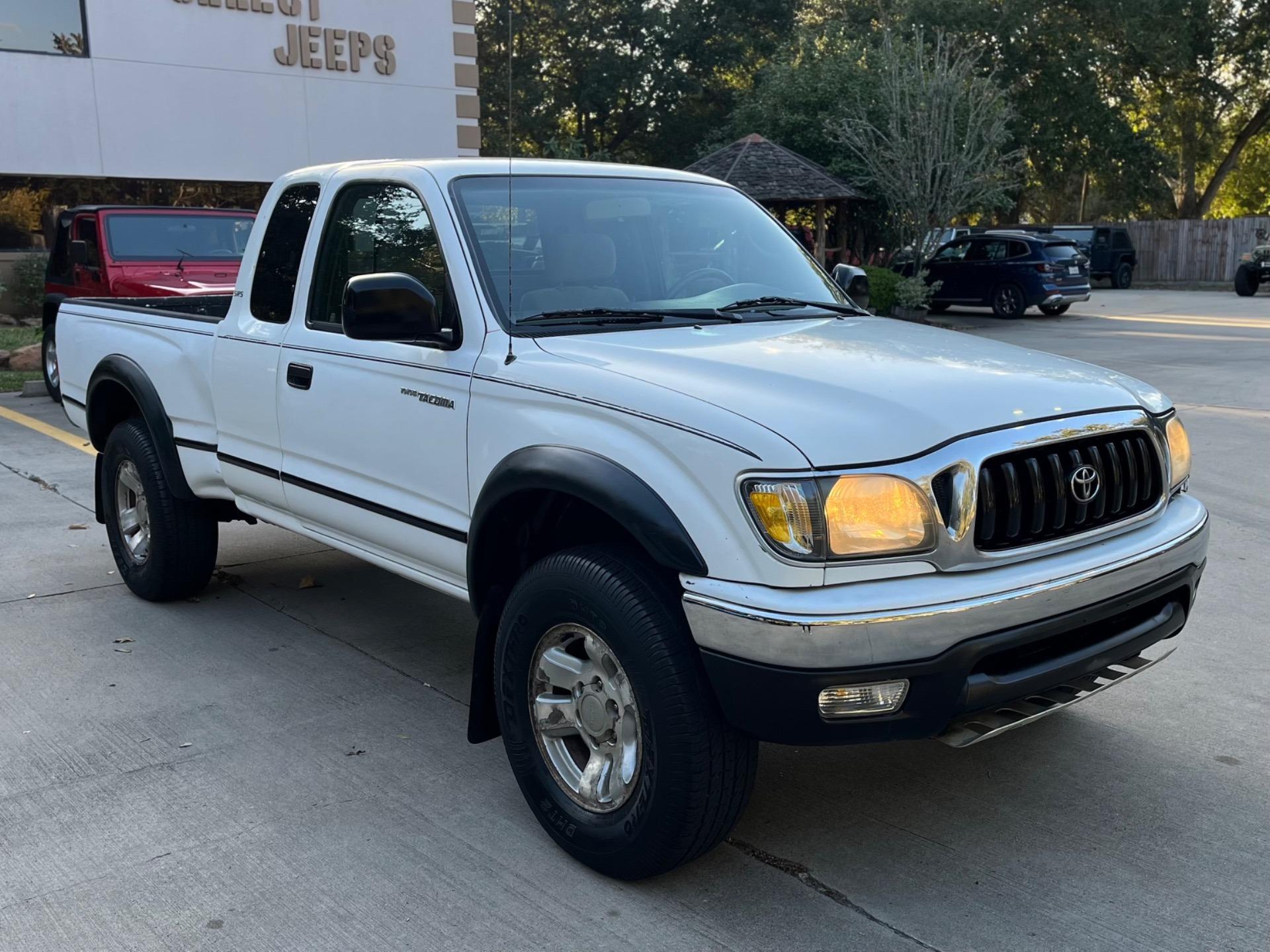 2004 Toyota Tacoma - 4