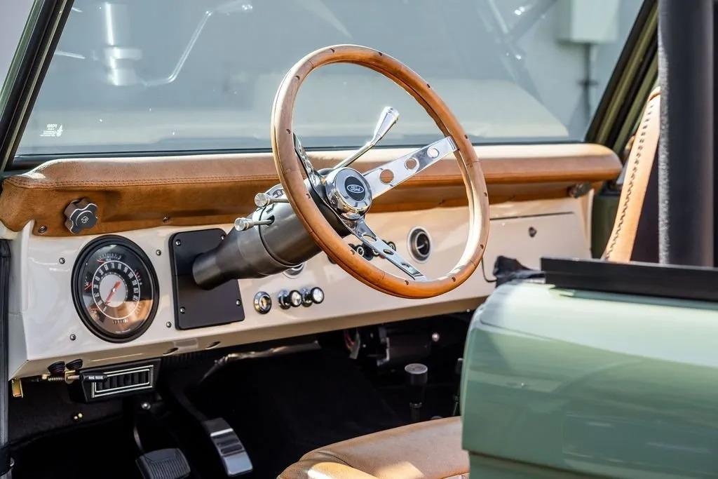 1973 Ford Bronco Restomod