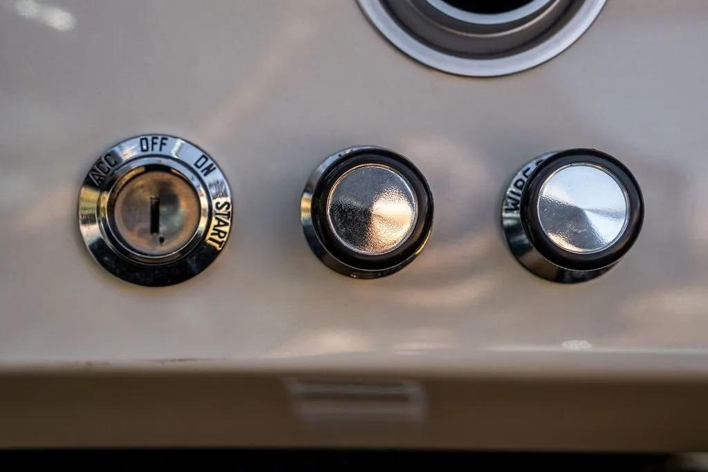 1973 Ford Bronco Restomod