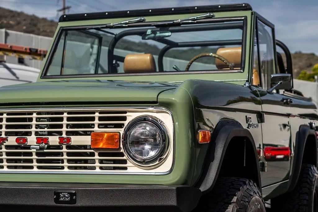 1973 Ford Bronco Restomod
