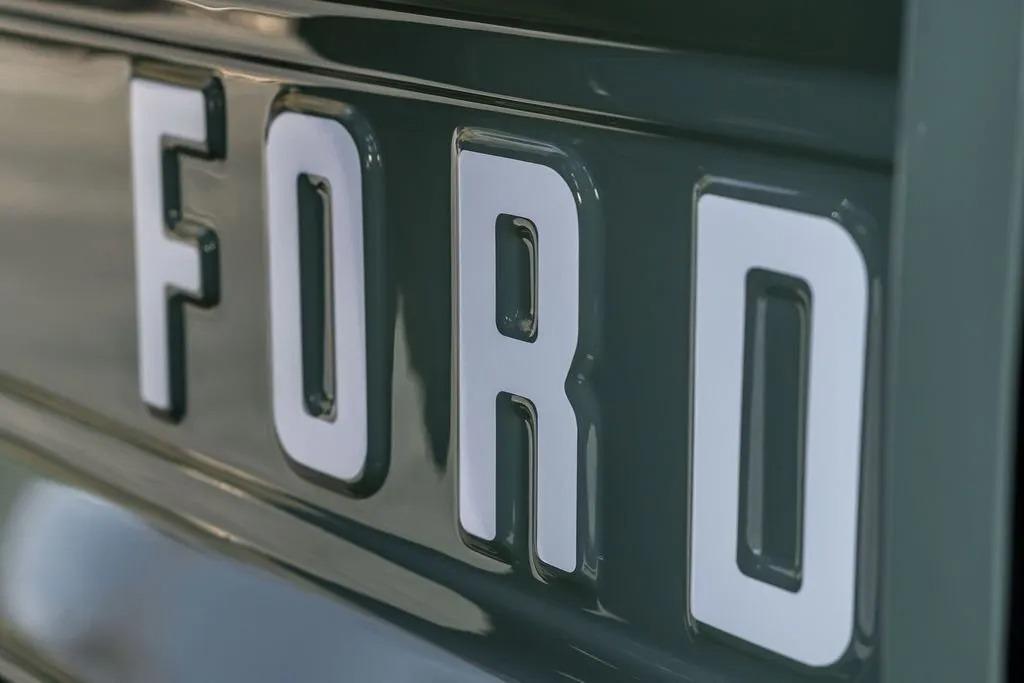 1973 Ford Bronco Restomod