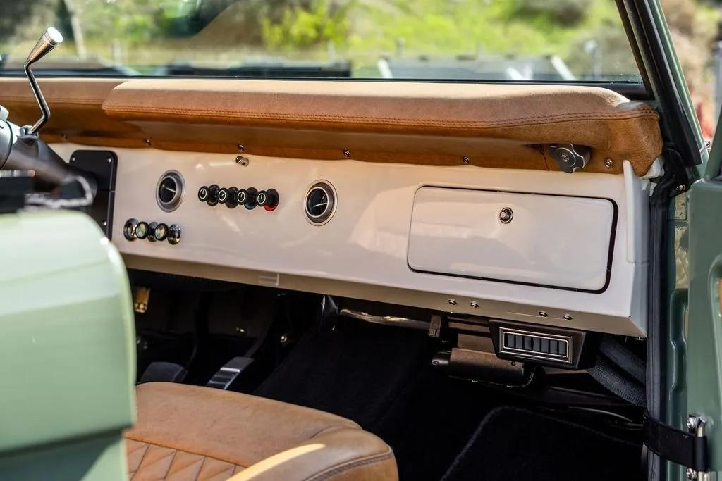 1973 Ford Bronco Restomod