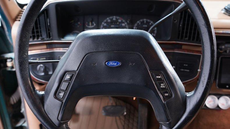 1989 Ford Bronco XLT