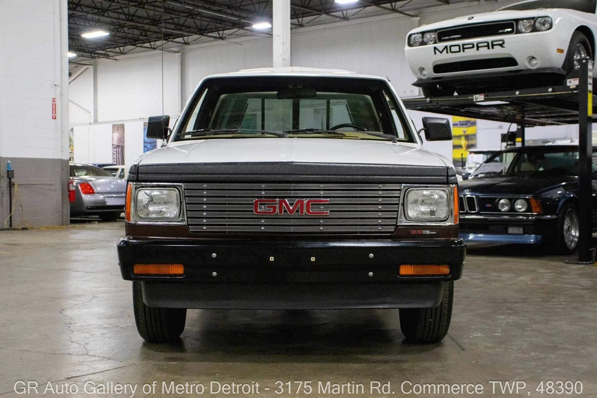 1989 GMC S-15 Special - 3