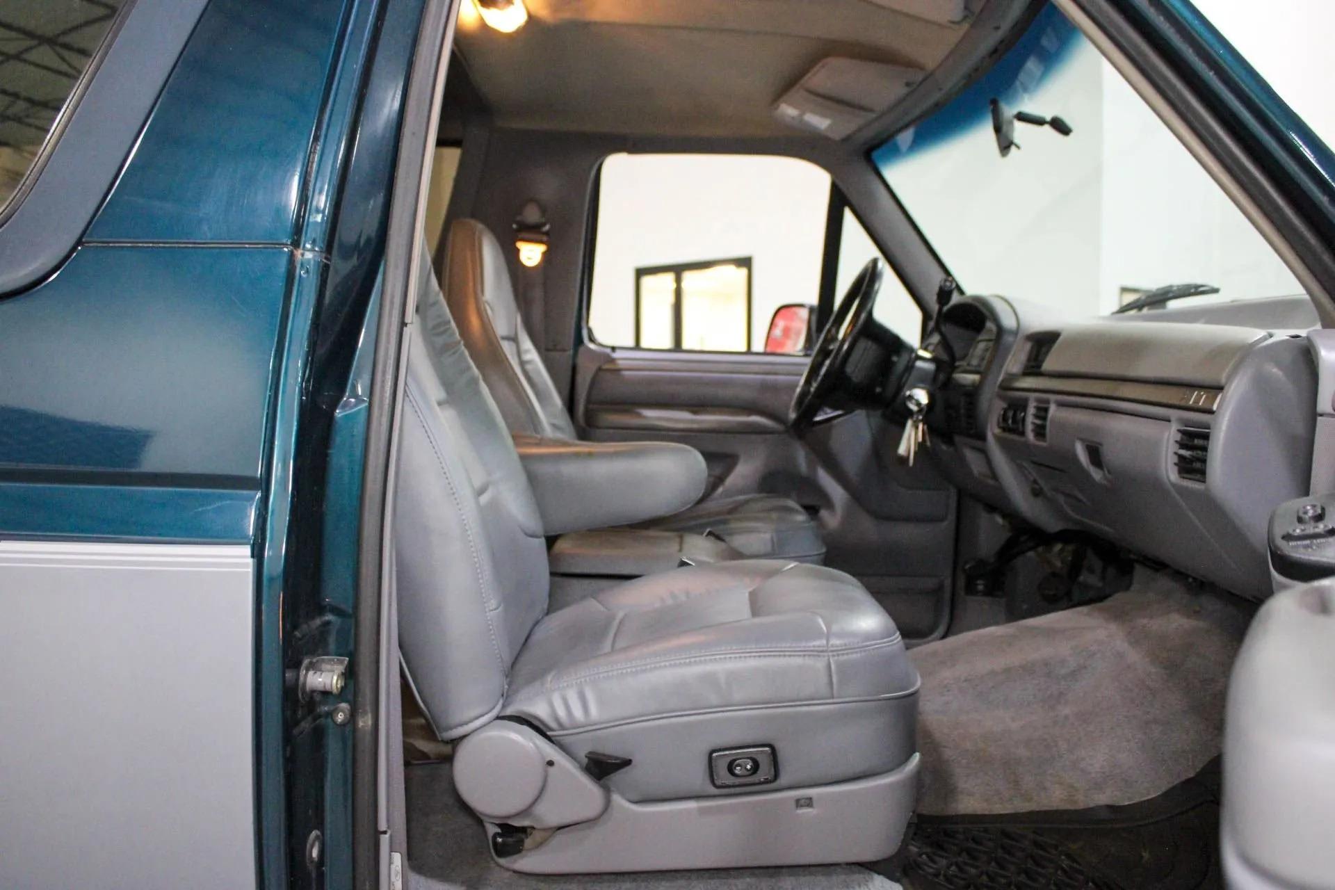 1994 Ford Bronco XLT