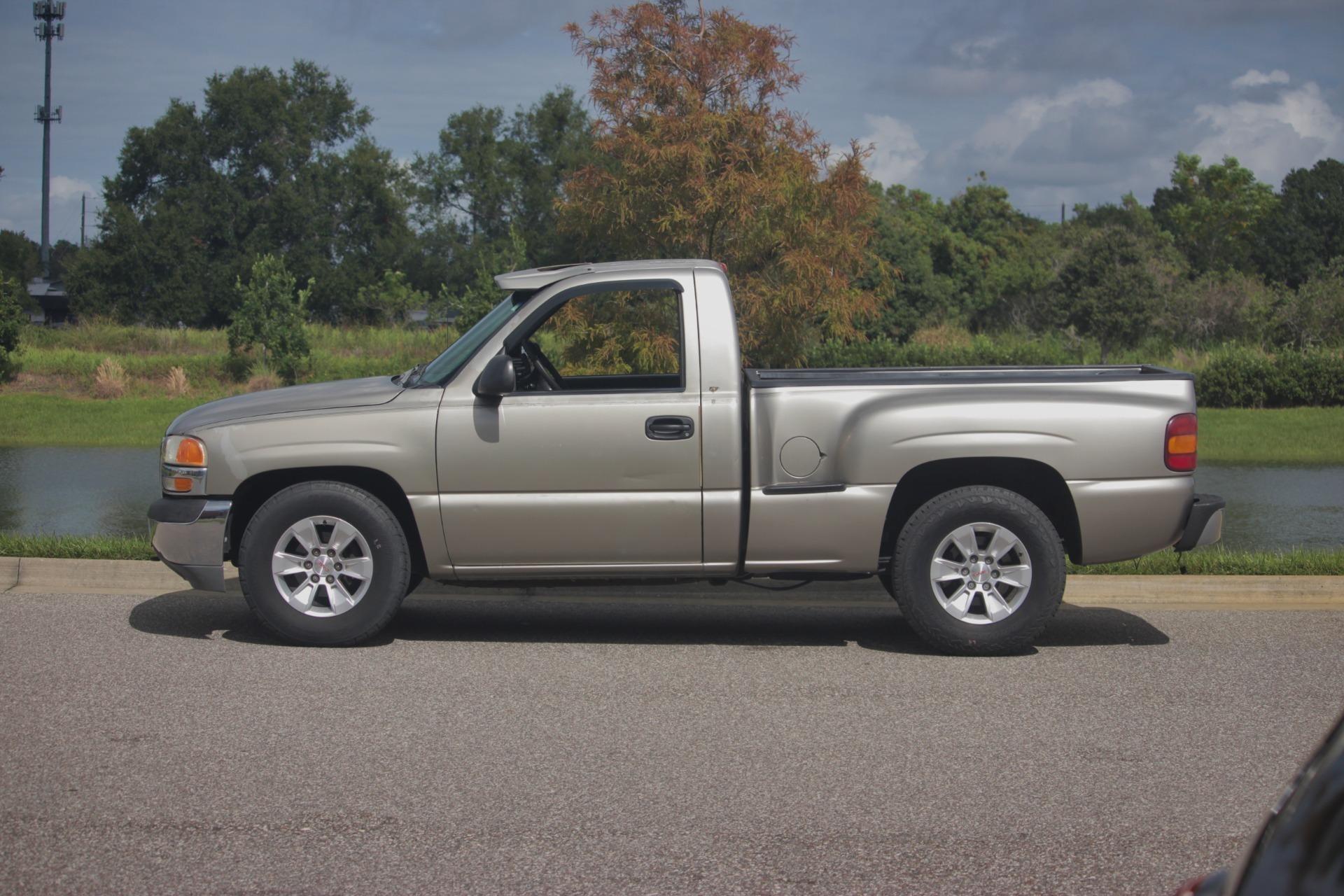 2000 GMC Sierra 1500 SL - 2