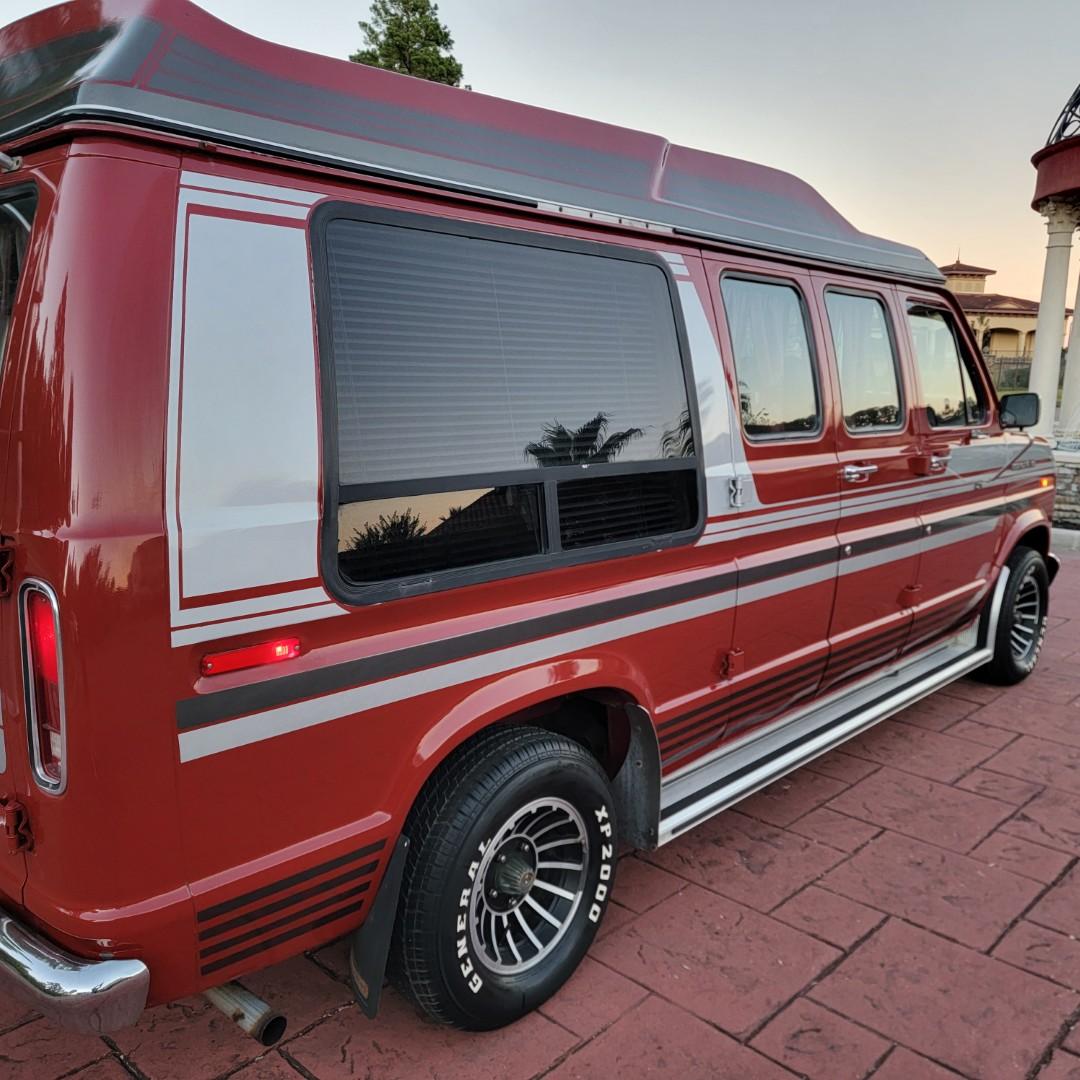 1987 Ford E-150 Econoline