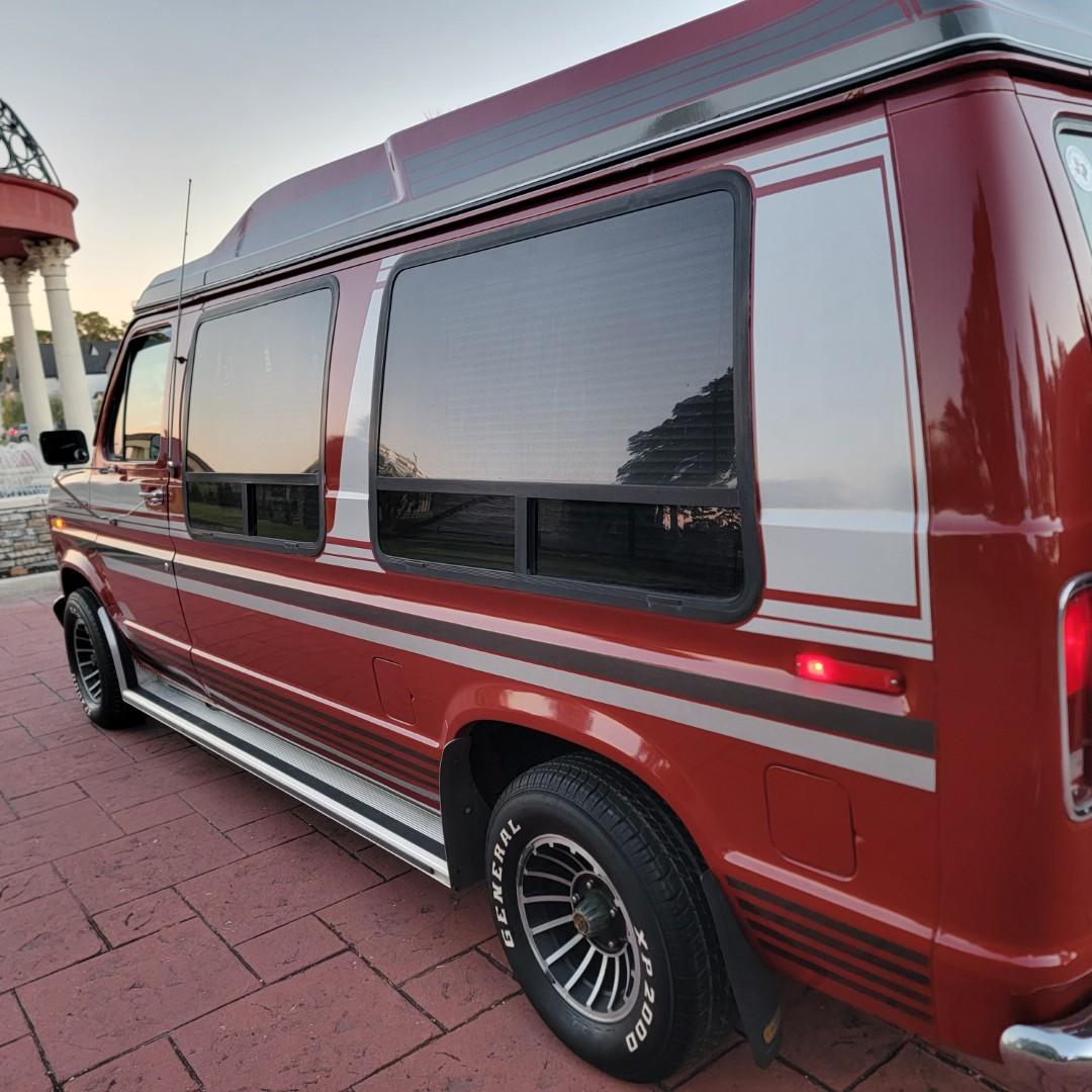 1987 Ford E-150 Econoline