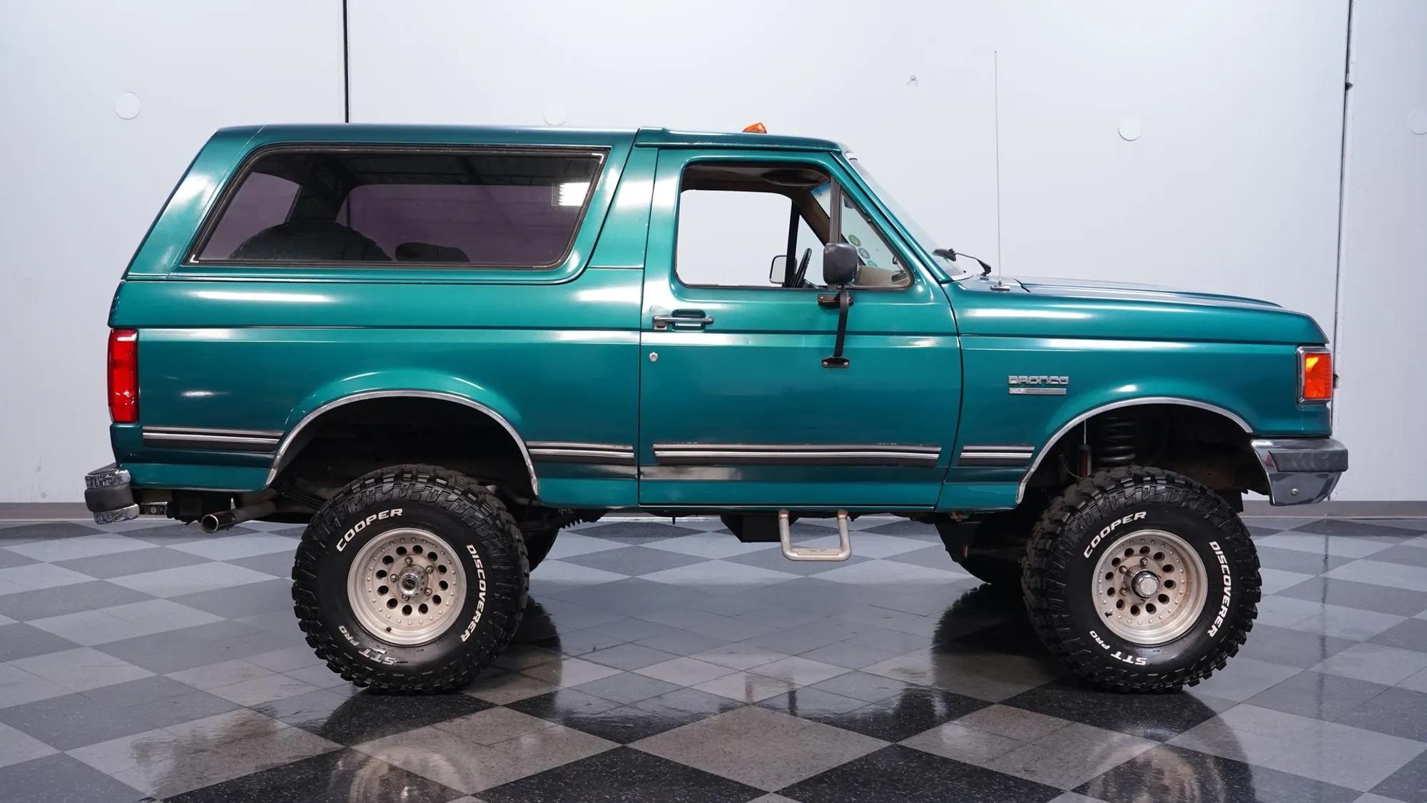1989 Ford Bronco XLT