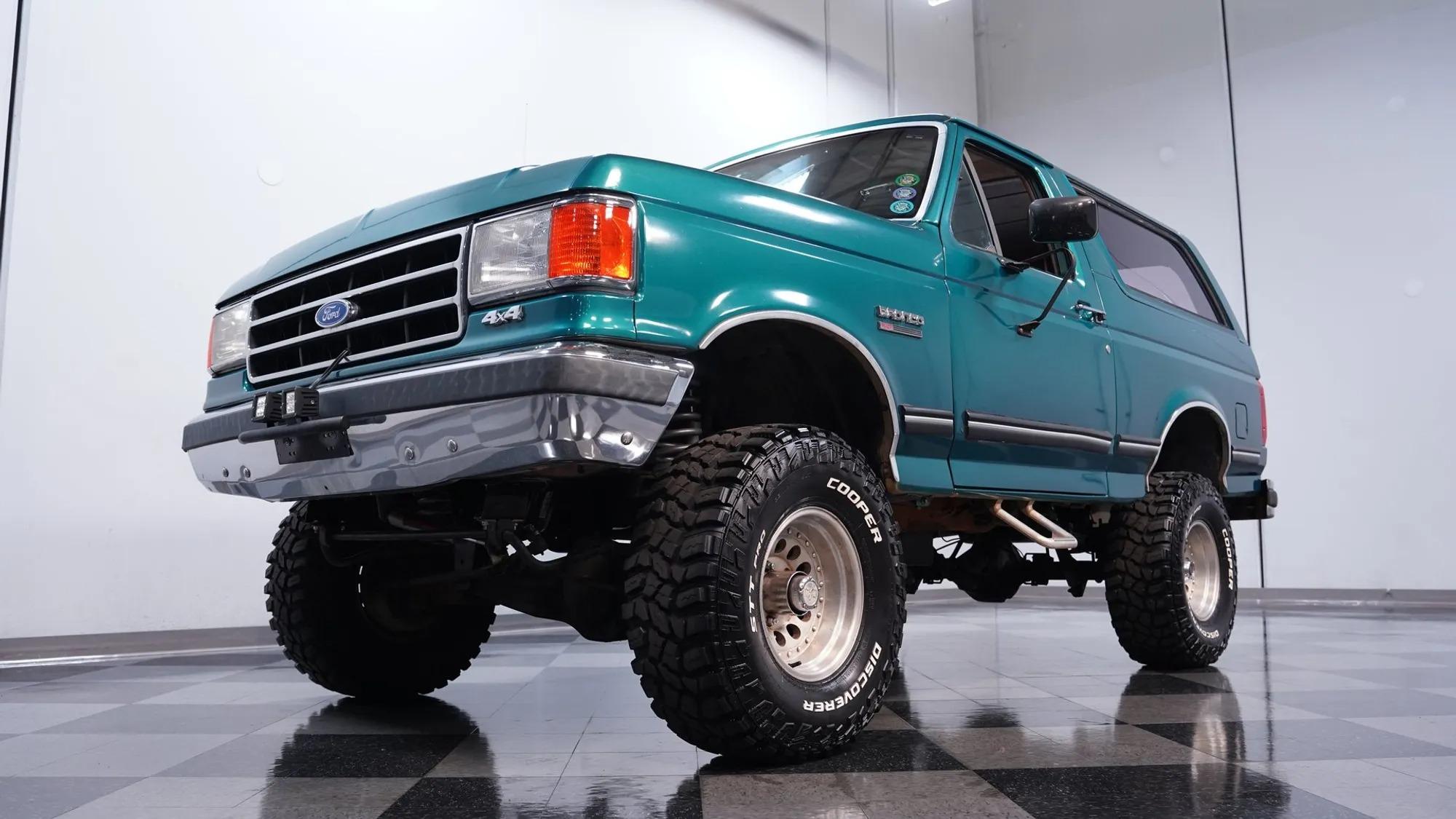1989 Ford Bronco XLT