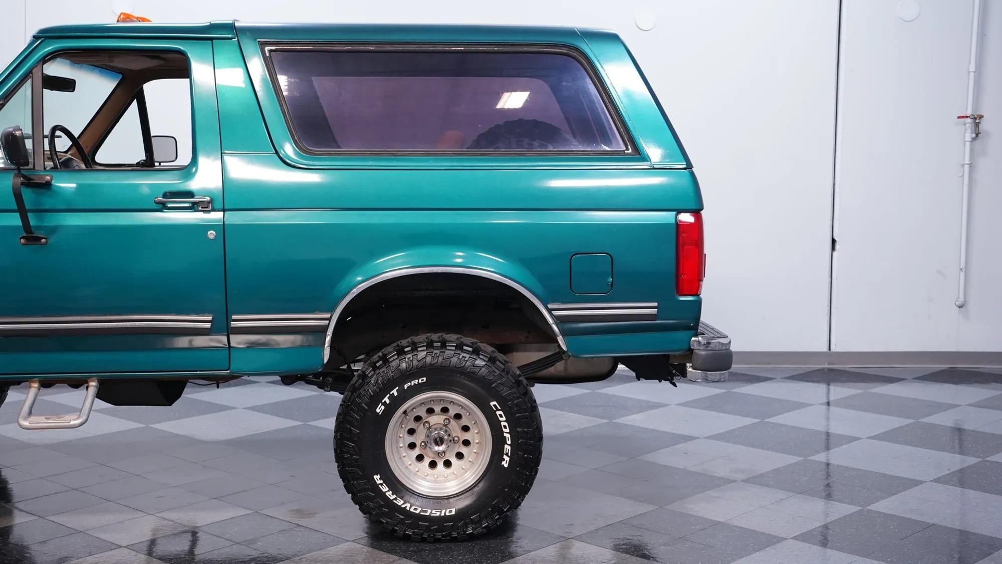 1989 Ford Bronco XLT