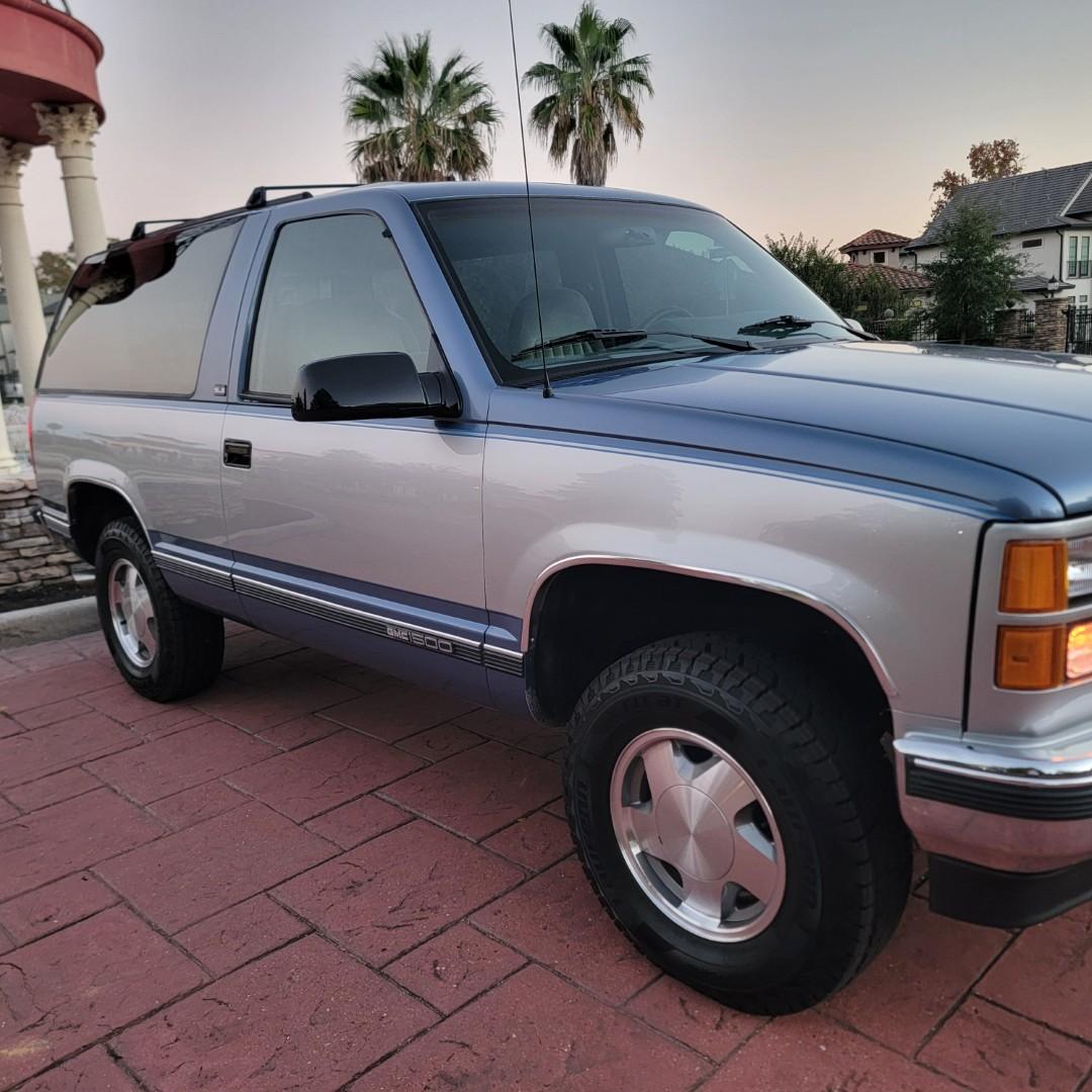 1994 GMC Yukon SLE - 4