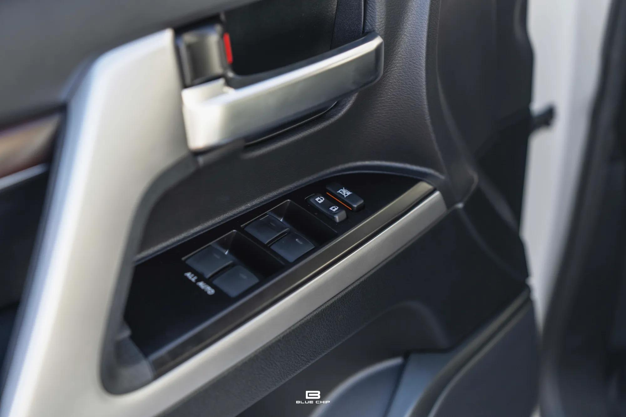 2021 Toyota Land Cruiser Heritage Edition