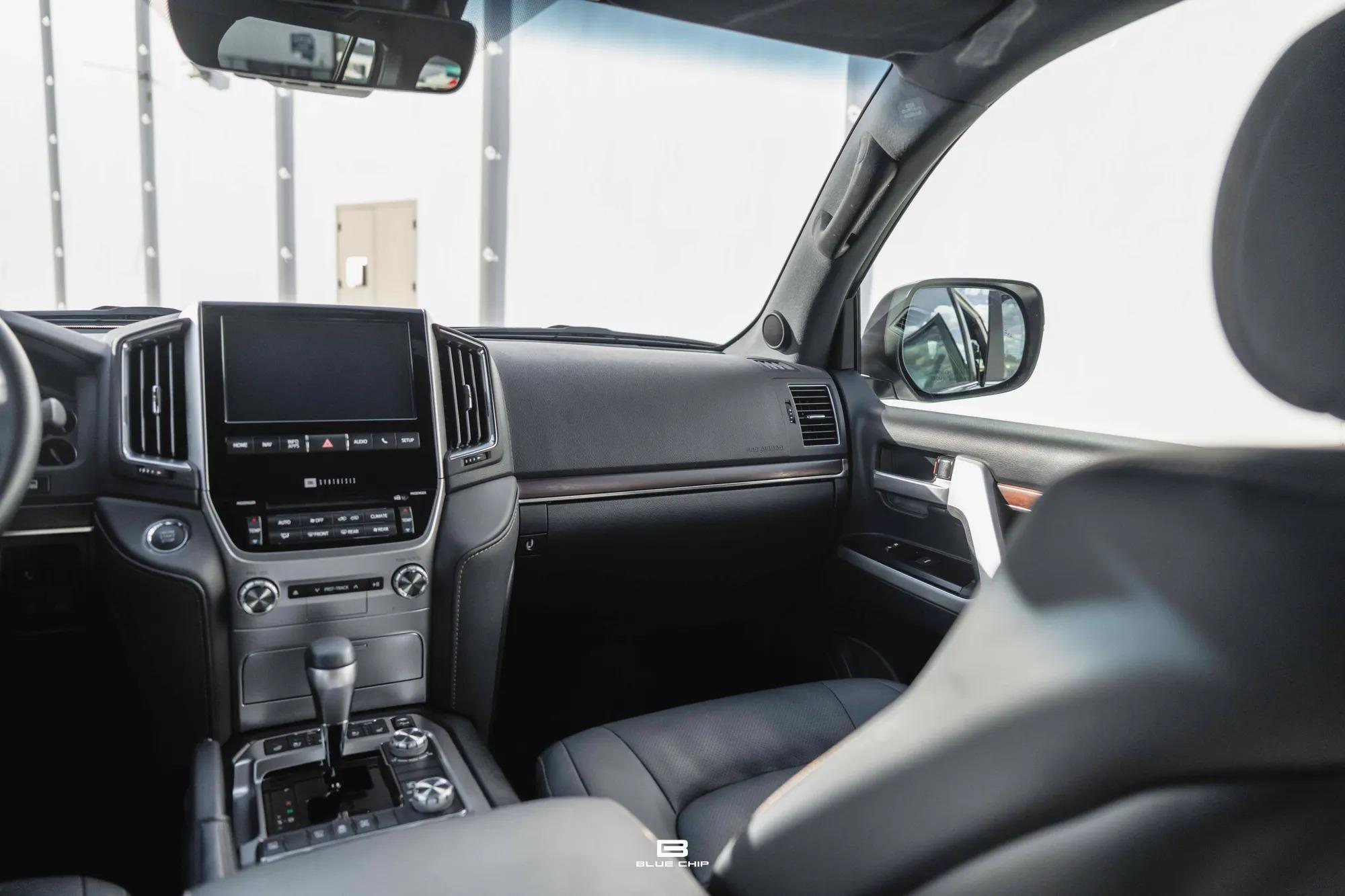 2021 Toyota Land Cruiser Heritage Edition