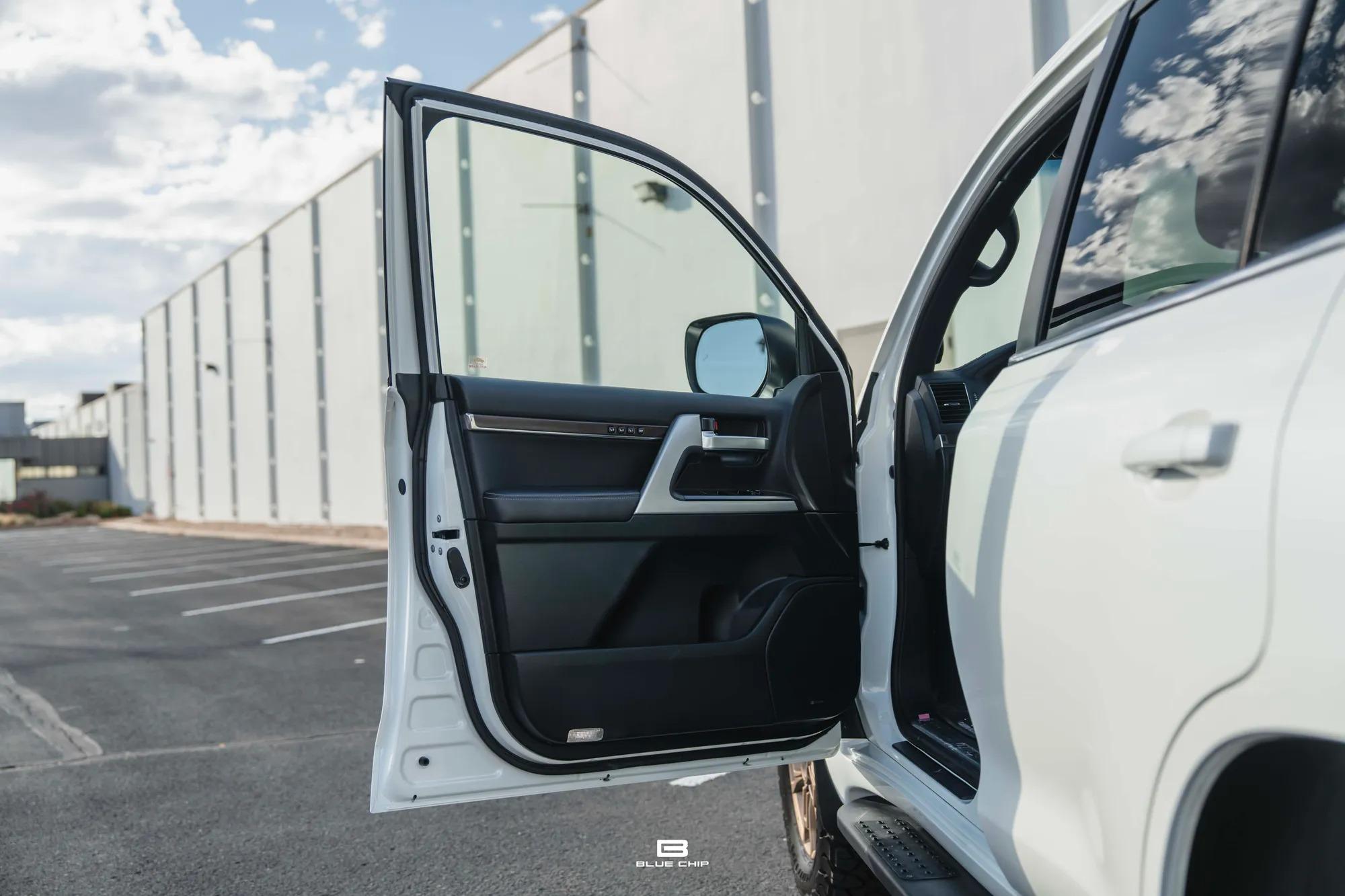 2021 Toyota Land Cruiser Heritage Edition