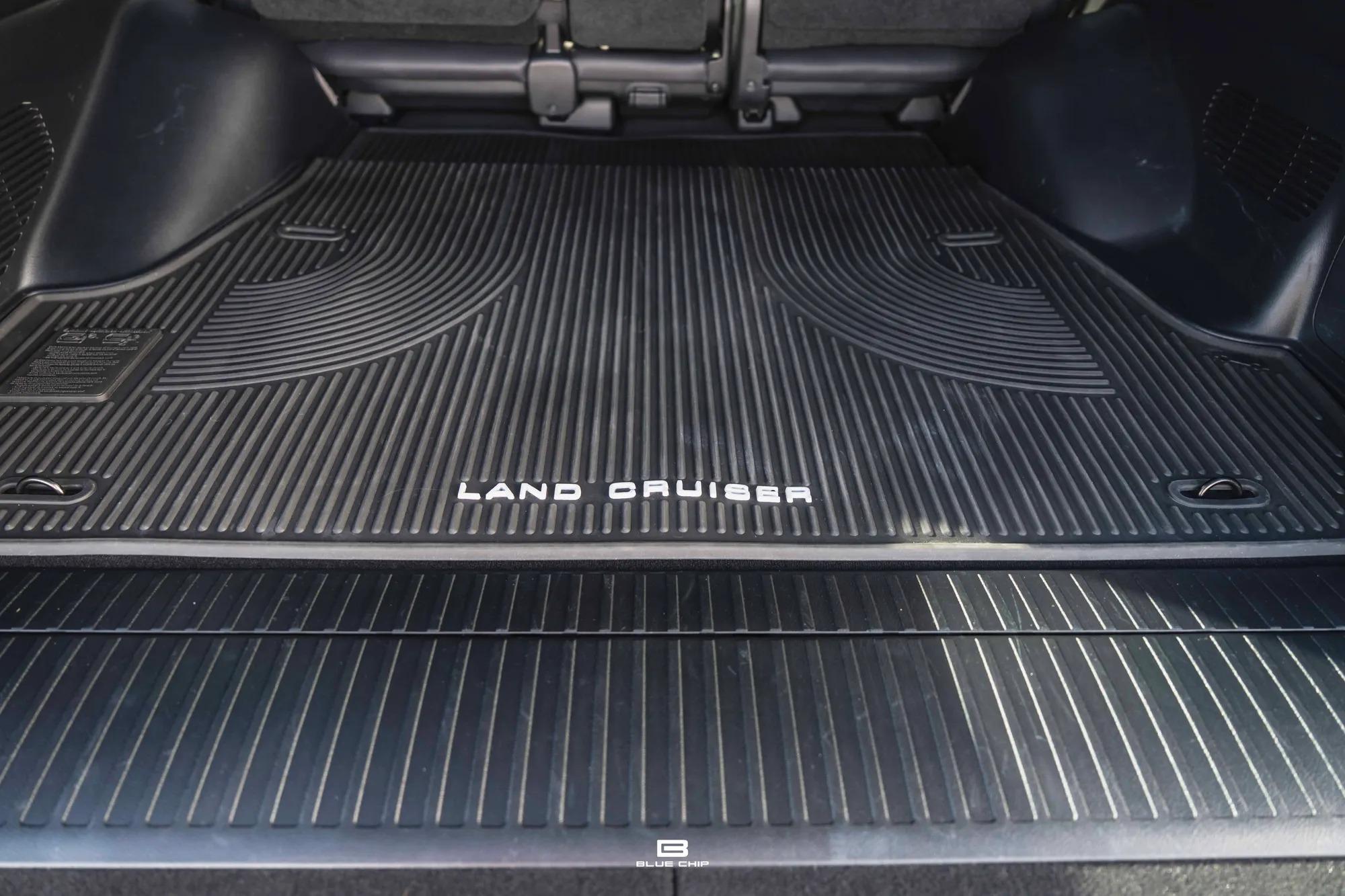 2021 Toyota Land Cruiser Heritage Edition