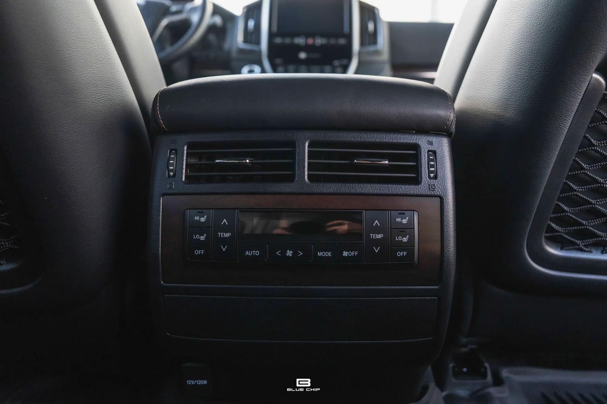 2021 Toyota Land Cruiser Heritage Edition