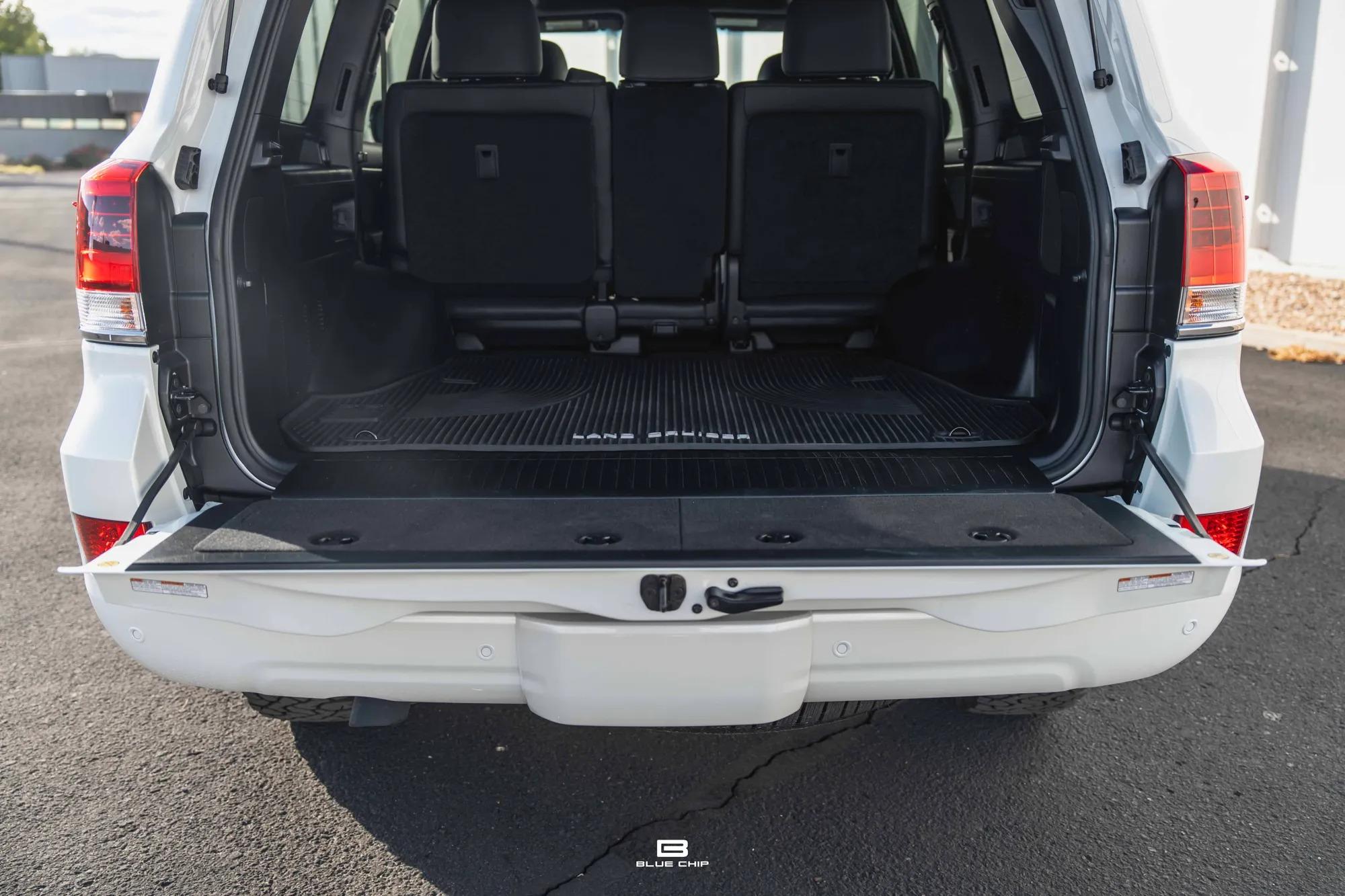 2021 Toyota Land Cruiser Heritage Edition