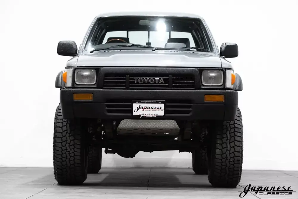 1990 Toyota Hilux LN106 Pickup - 3