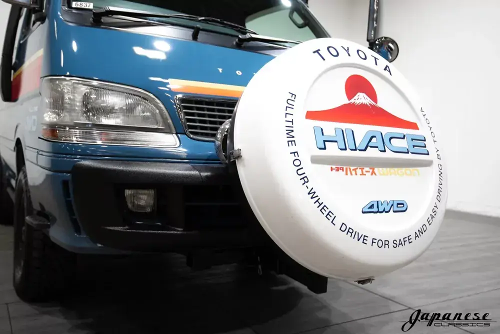 1996 Toyota HiAce Club Field Overland