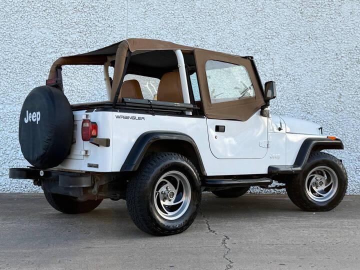 1995 Jeep Wrangler Rio Grande - 2