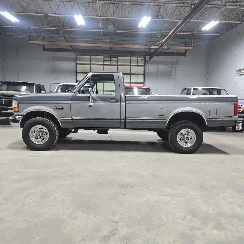 1994 Ford F-250 XLT - 2