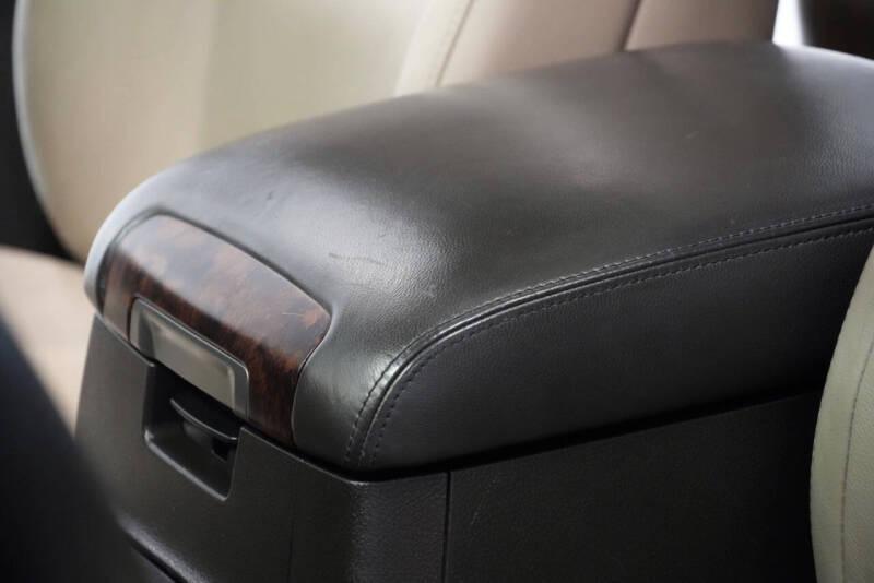 2011 Toyota Land Cruiser