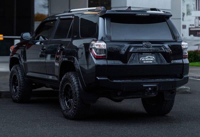 2020 Toyota 4Runner SR5 - 4