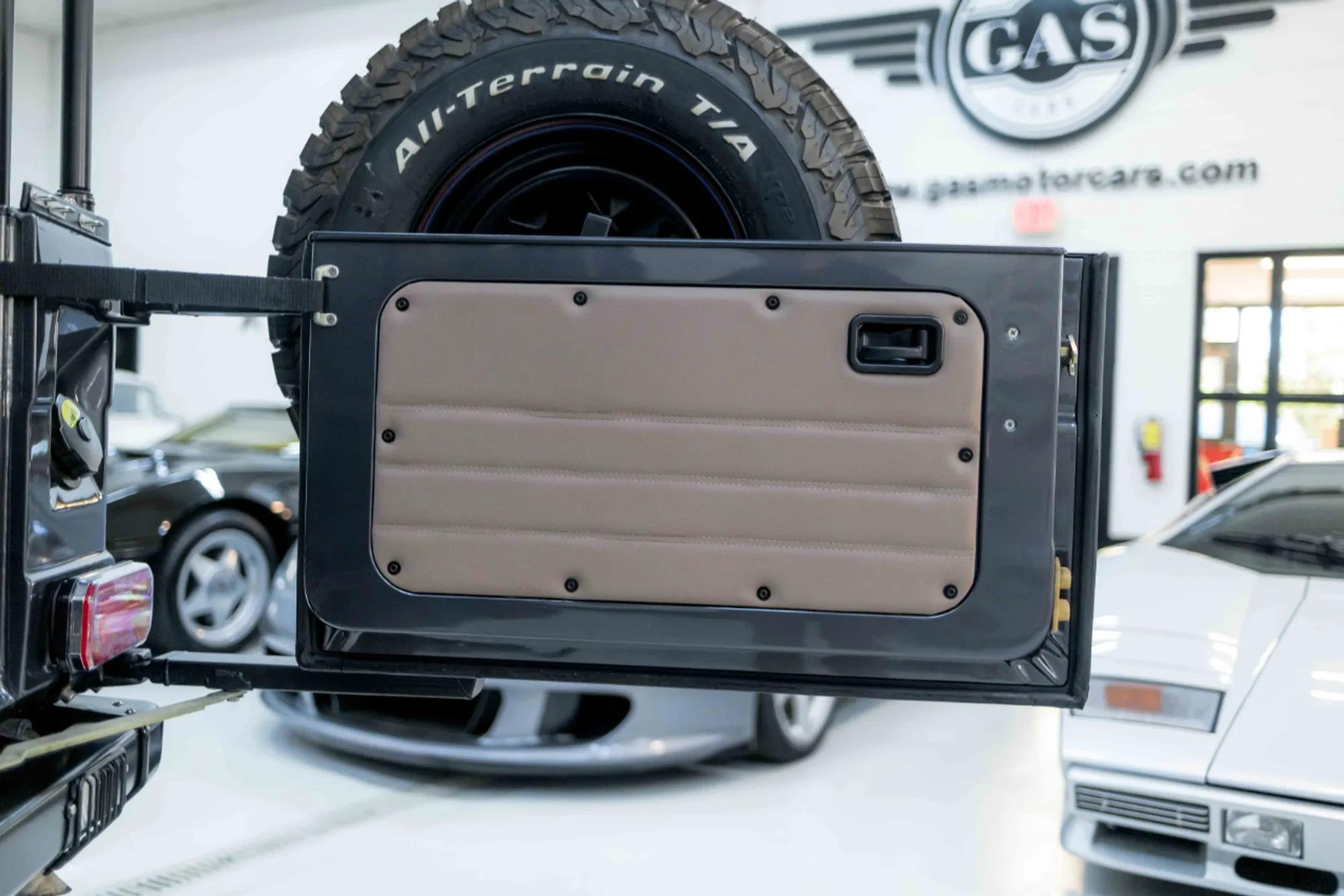 1993 Mercedes-Benz 250 GD