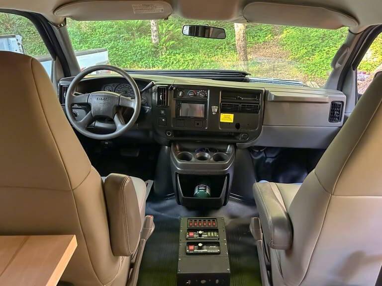 2007 GMC Savana 3500 Camper