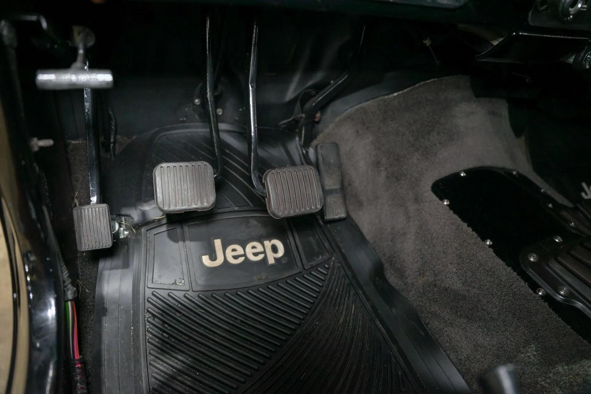 1986 Jeep CJ-7 Laredo