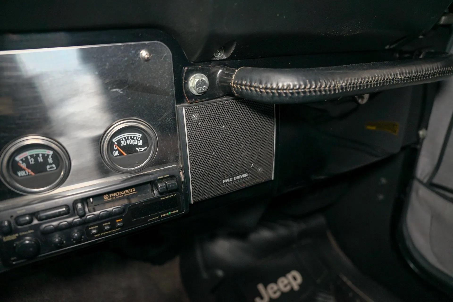 1986 Jeep CJ-7 Laredo