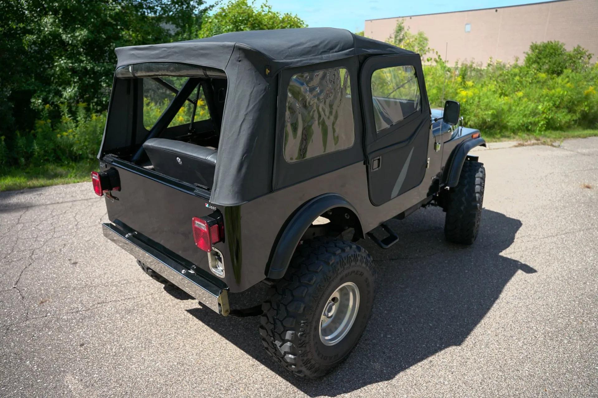 1986 Jeep CJ-7 Laredo - 5