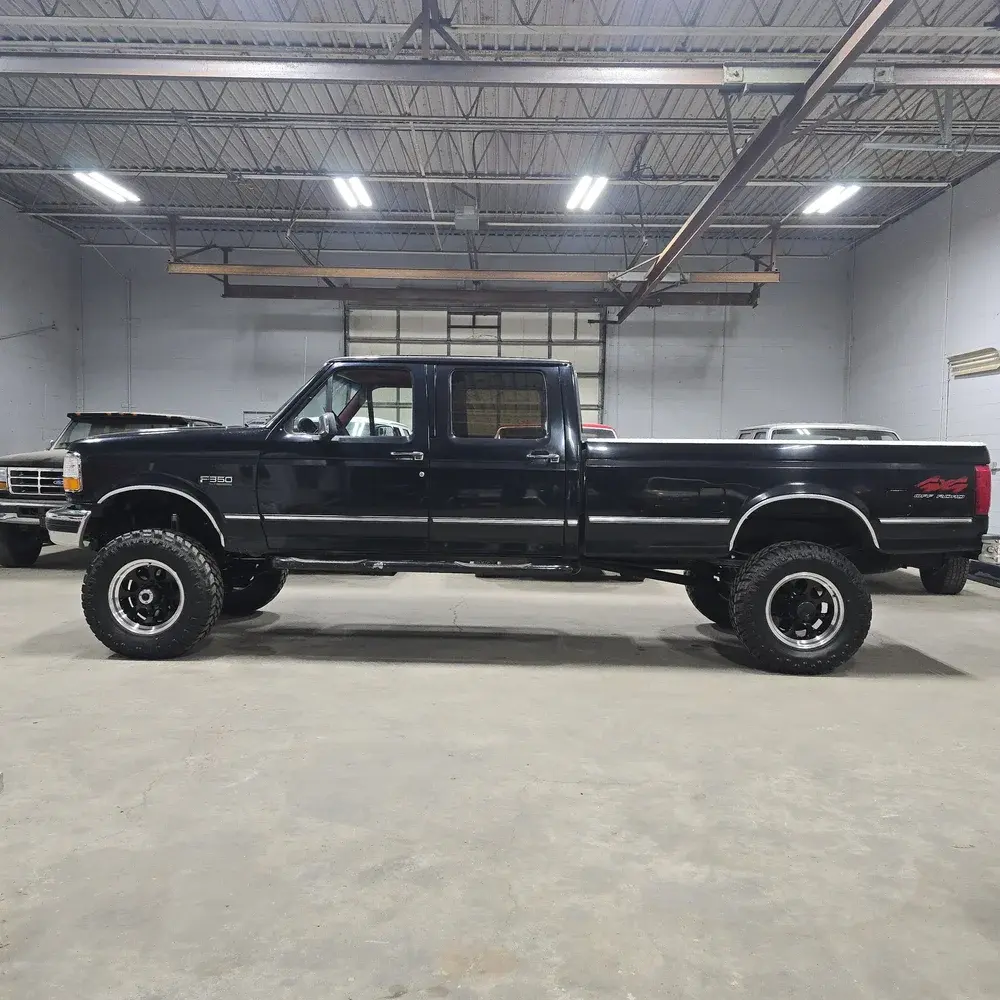 1995 Ford F-350 XLT - 2