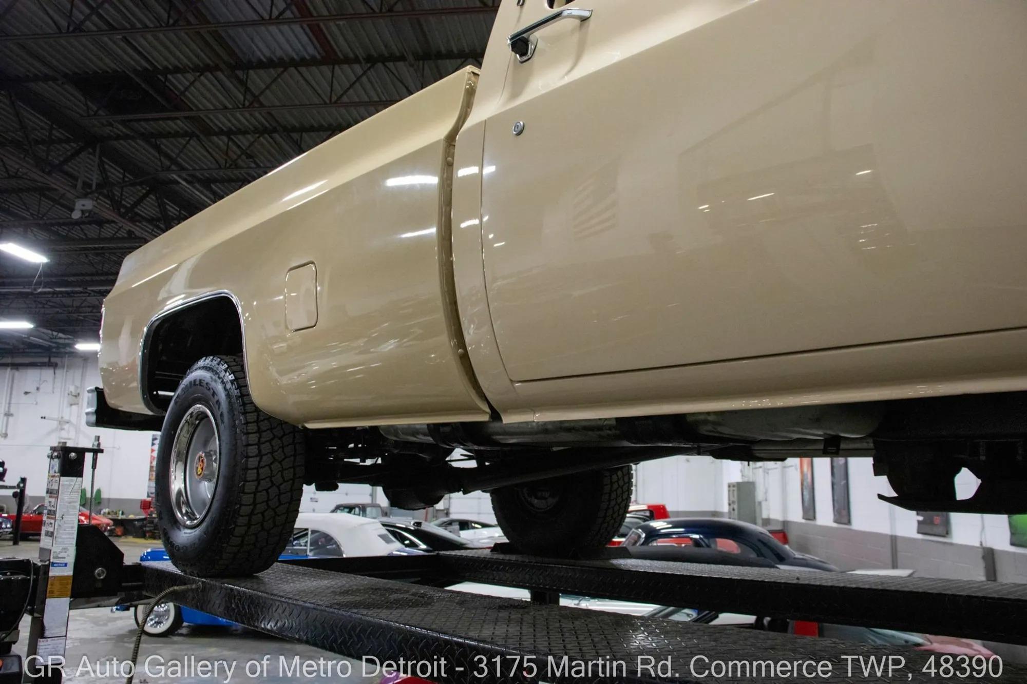 1987 Chevrolet R/V 10 Series V10