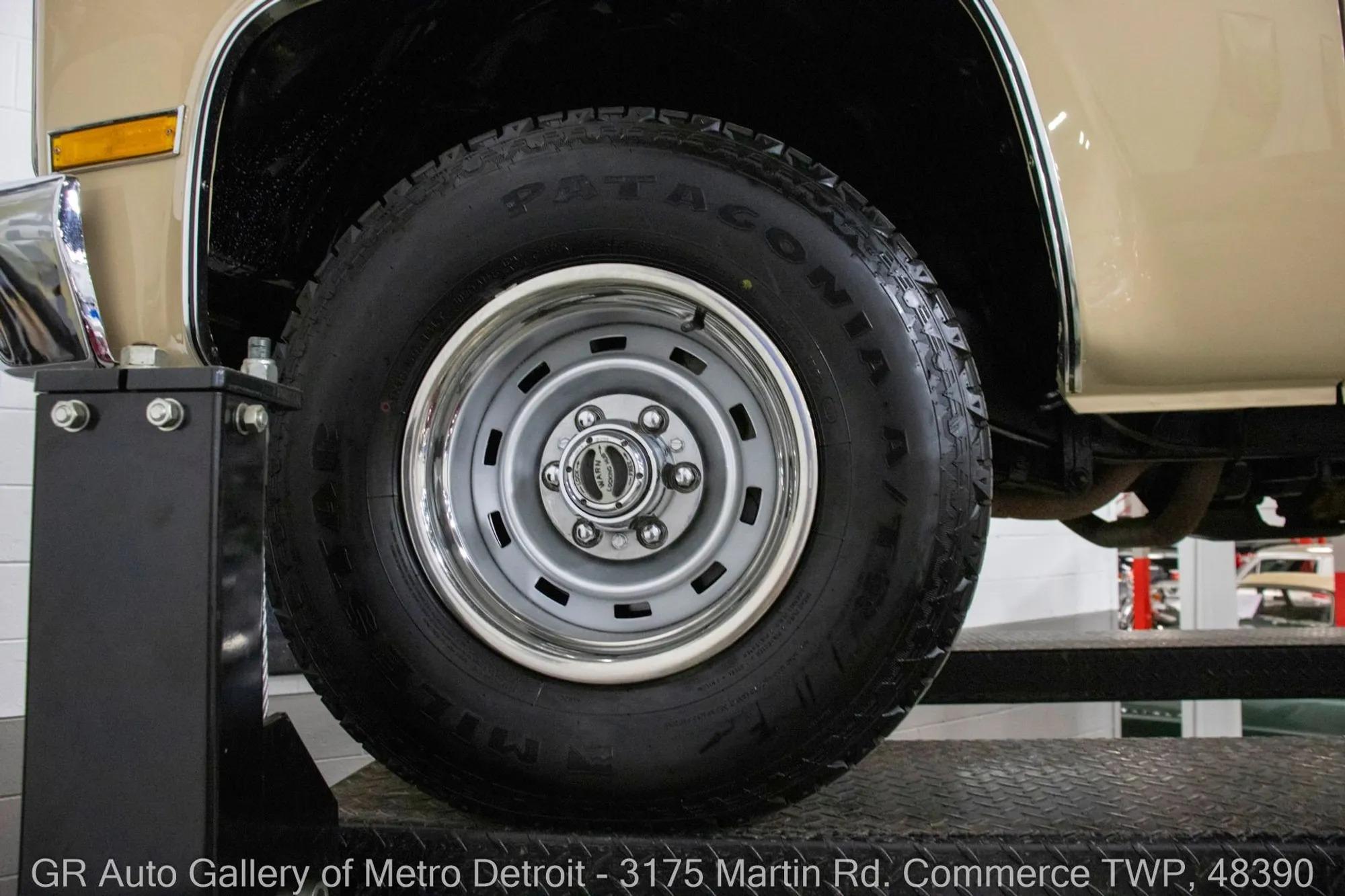 1987 Chevrolet R/V 10 Series V10