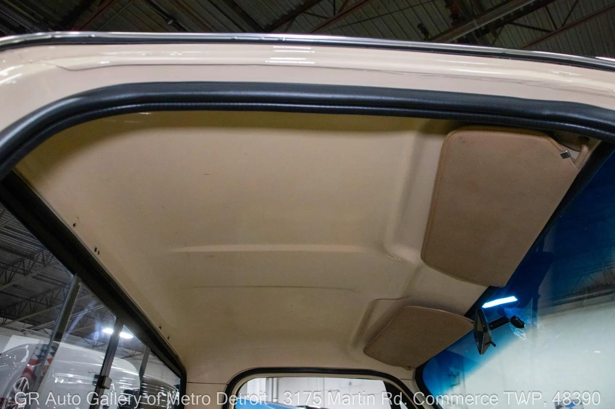 1987 Chevrolet R/V 10 Series V10