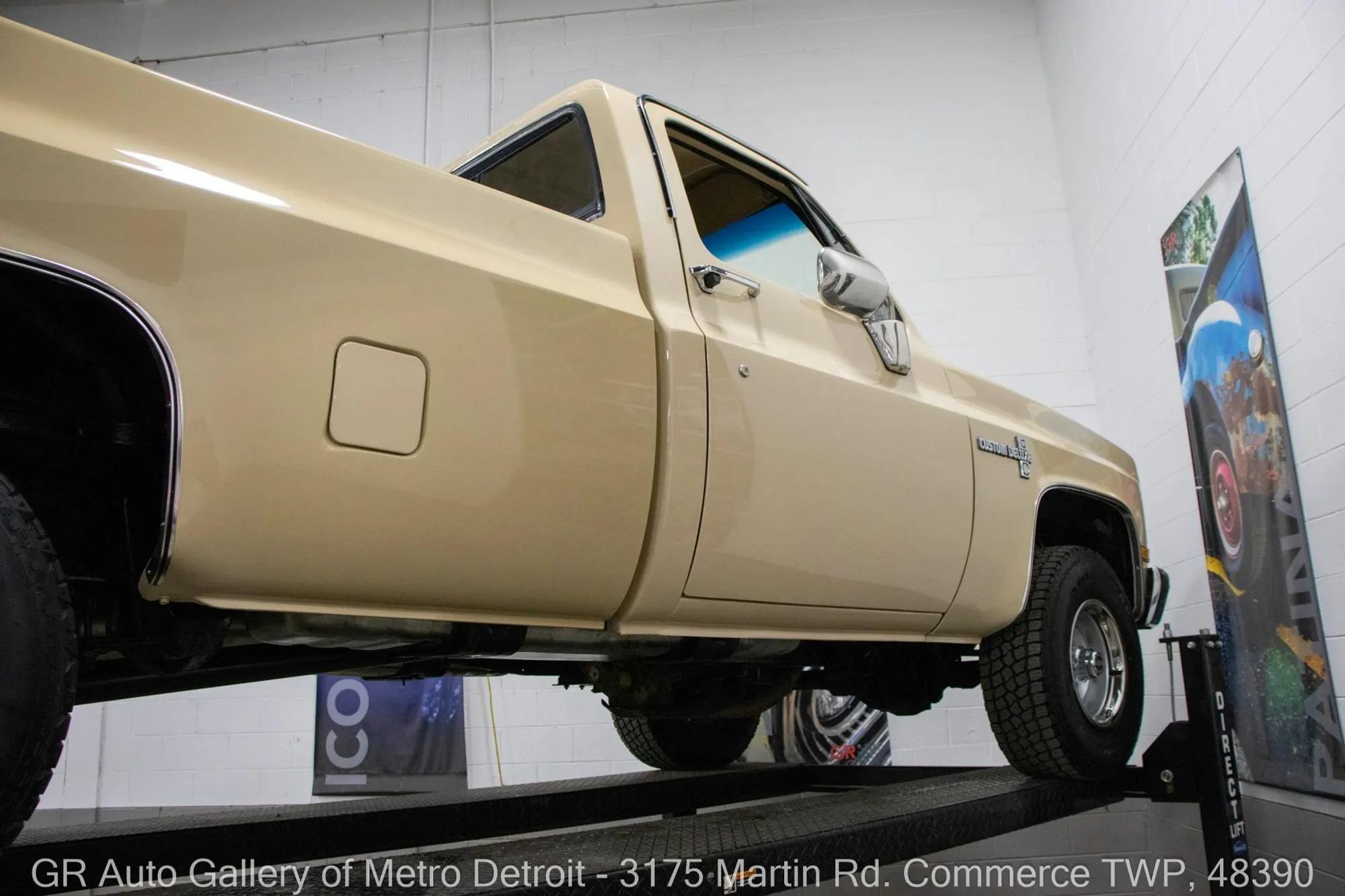 1987 Chevrolet R/V 10 Series V10