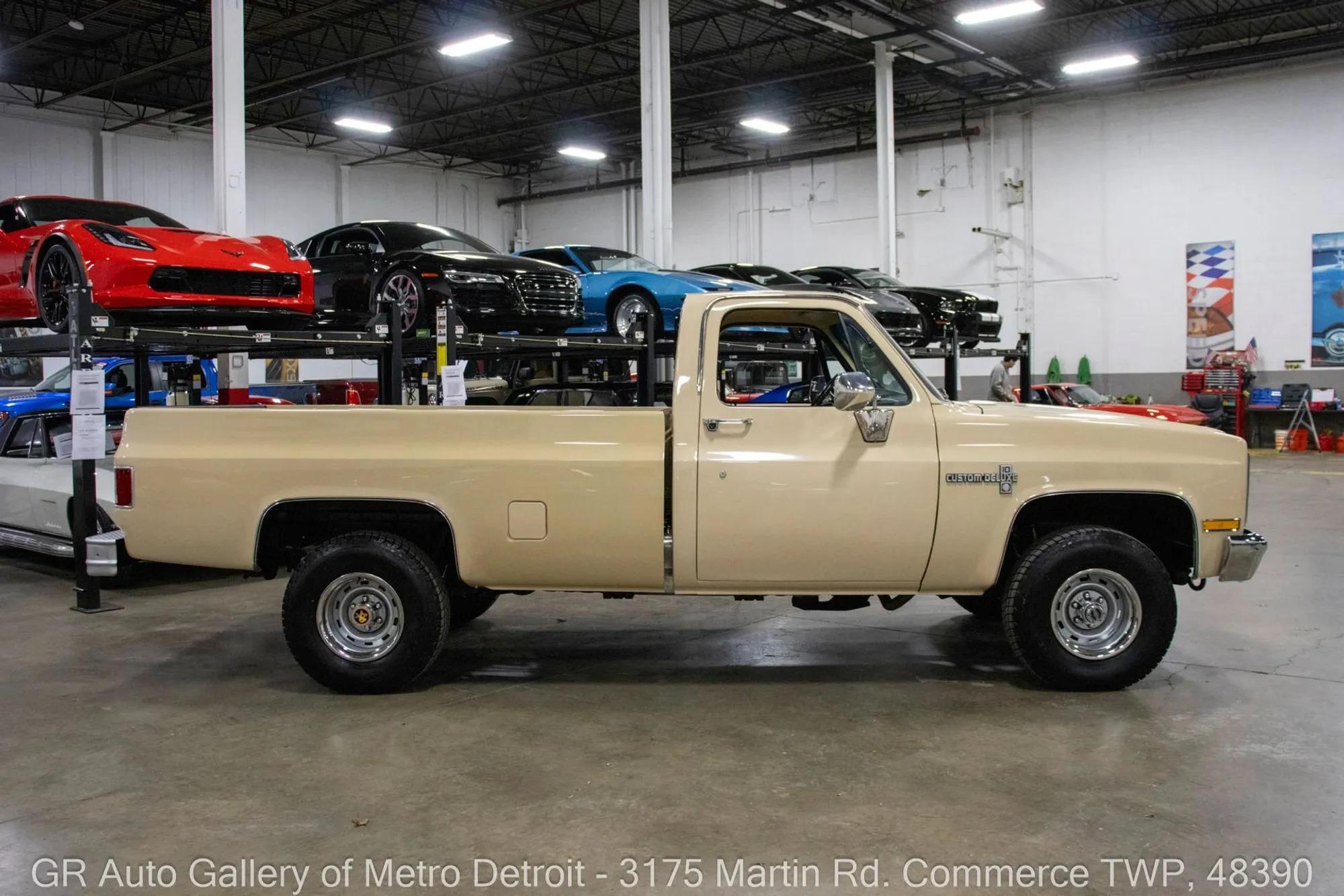 1987 Chevrolet R/V 10 Series V10